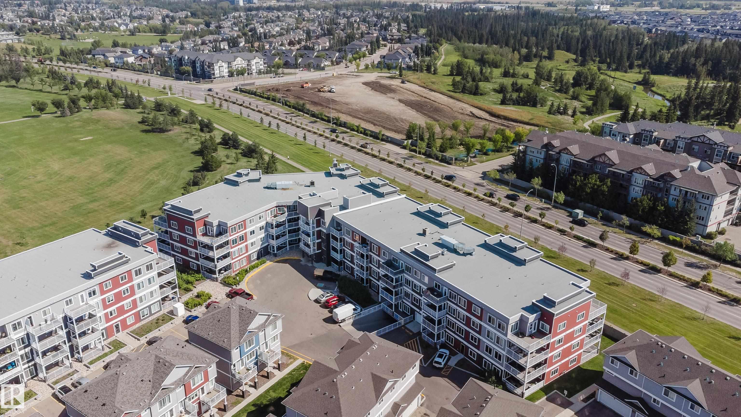 https://zimg.paragon.ice.com/ParagonImages/Property/PM/RAE/225398794/39/0/0/56d5e8a9922f0f77277422c1c343b89f/1/849725a8841b7c6cc02a2793236ba725/225398794-db63ccaa-6754-49f6-aef9-071a90f203ad.JPG