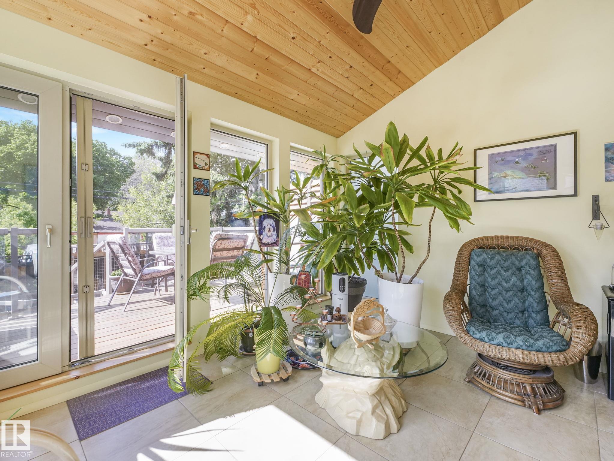 Photo 16 at 10961 75 Avenue NW, McKernan, Edmonton