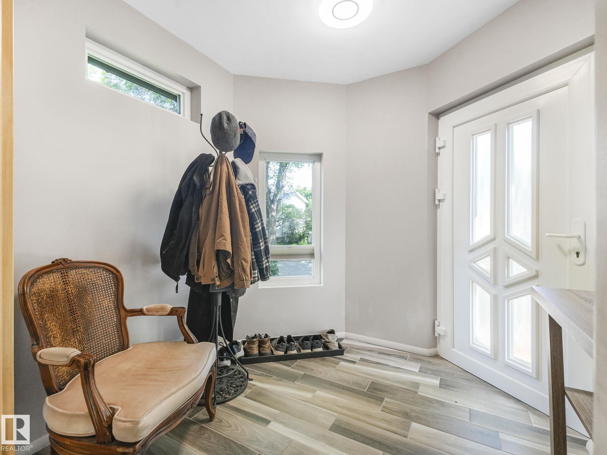 https://zimg.paragon.ice.com/ParagonImages/Property/PM/RAE/225398796/19/0/0/00d6e8fe8818ad6bcc3ba46fb181e212/1/90b55fcdf84c4ff13dd45e3b8ef5e34b/225398796-BAF5636A-745E-4C2B-9C6A-E6E013F96689.JPG