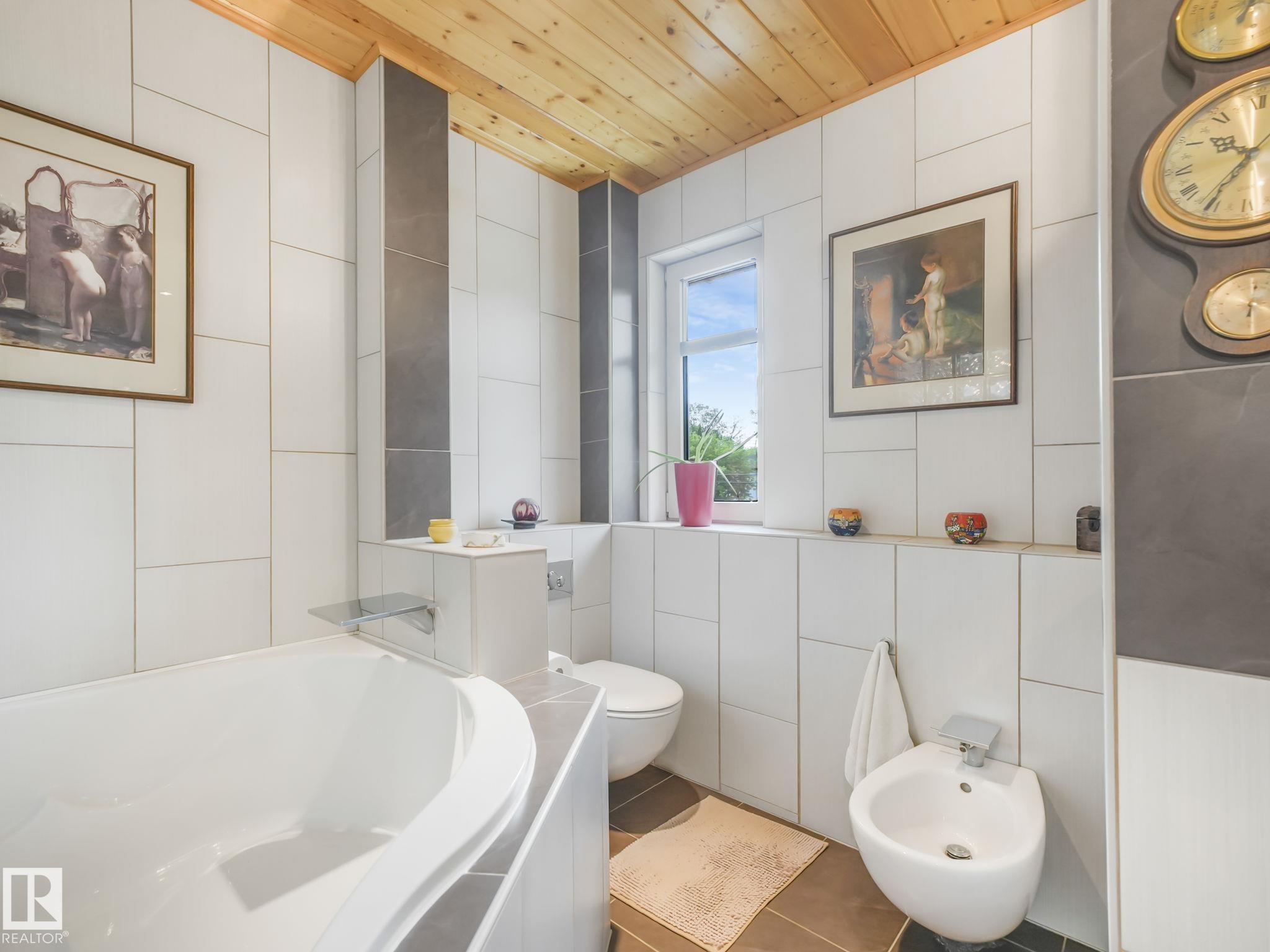 https://zimg.paragon.ice.com/ParagonImages/Property/PM/RAE/225398796/31/0/0/ba554f488011d04d2db6f0ecdebb1840/1/90b55fcdf84c4ff13dd45e3b8ef5e34b/225398796-E5095F00-4AF0-461D-8963-5820B71FC578.JPG