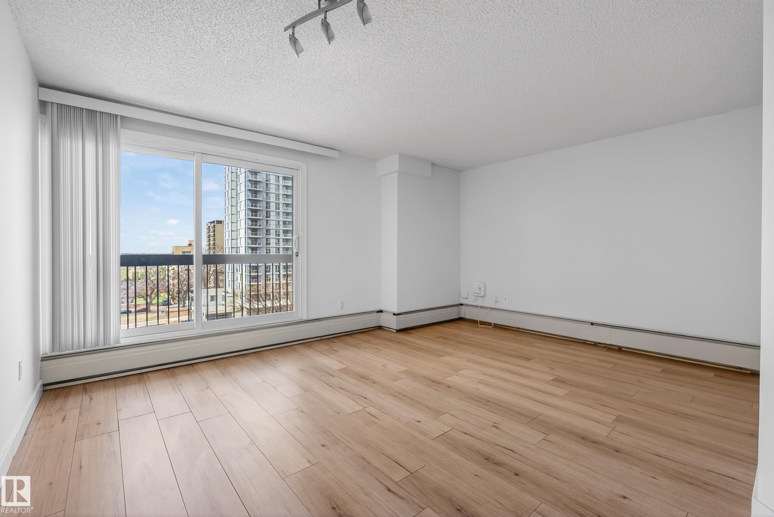 Photo 16 at 908 - 9715 110 Street NW, Wîhkwêntôwin, Edmonton
