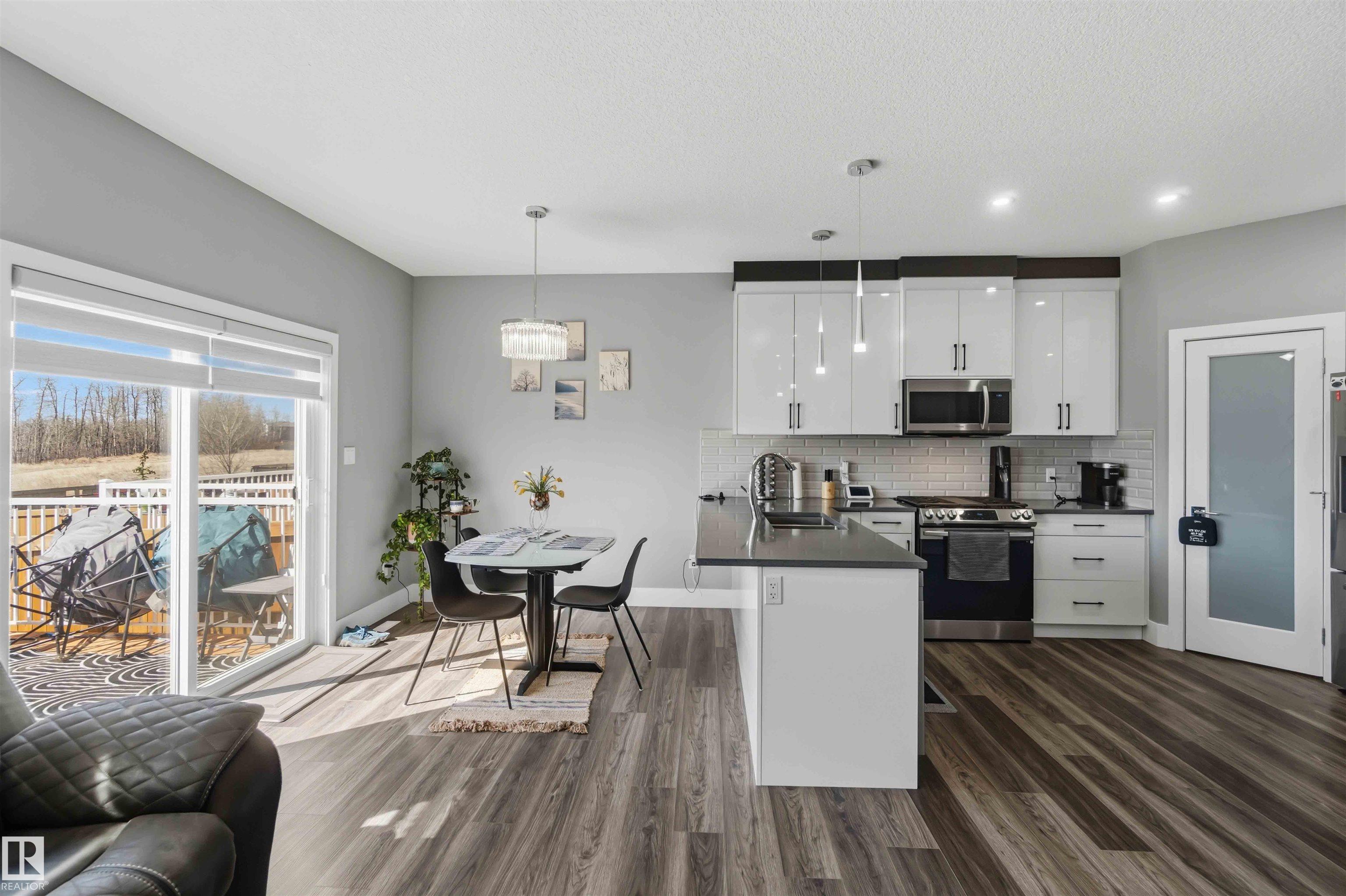 https://zimg.paragon.ice.com/ParagonImages/Property/PM/RAE/225398808/26/0/0/14fee147bf0a77609b06860a95ce7ae5/1/03328c4b2816818f9ac6c2cd9e8d28fe/225398808-df38167c-51c6-4079-ba24-ba2c4cca5409.JPG
