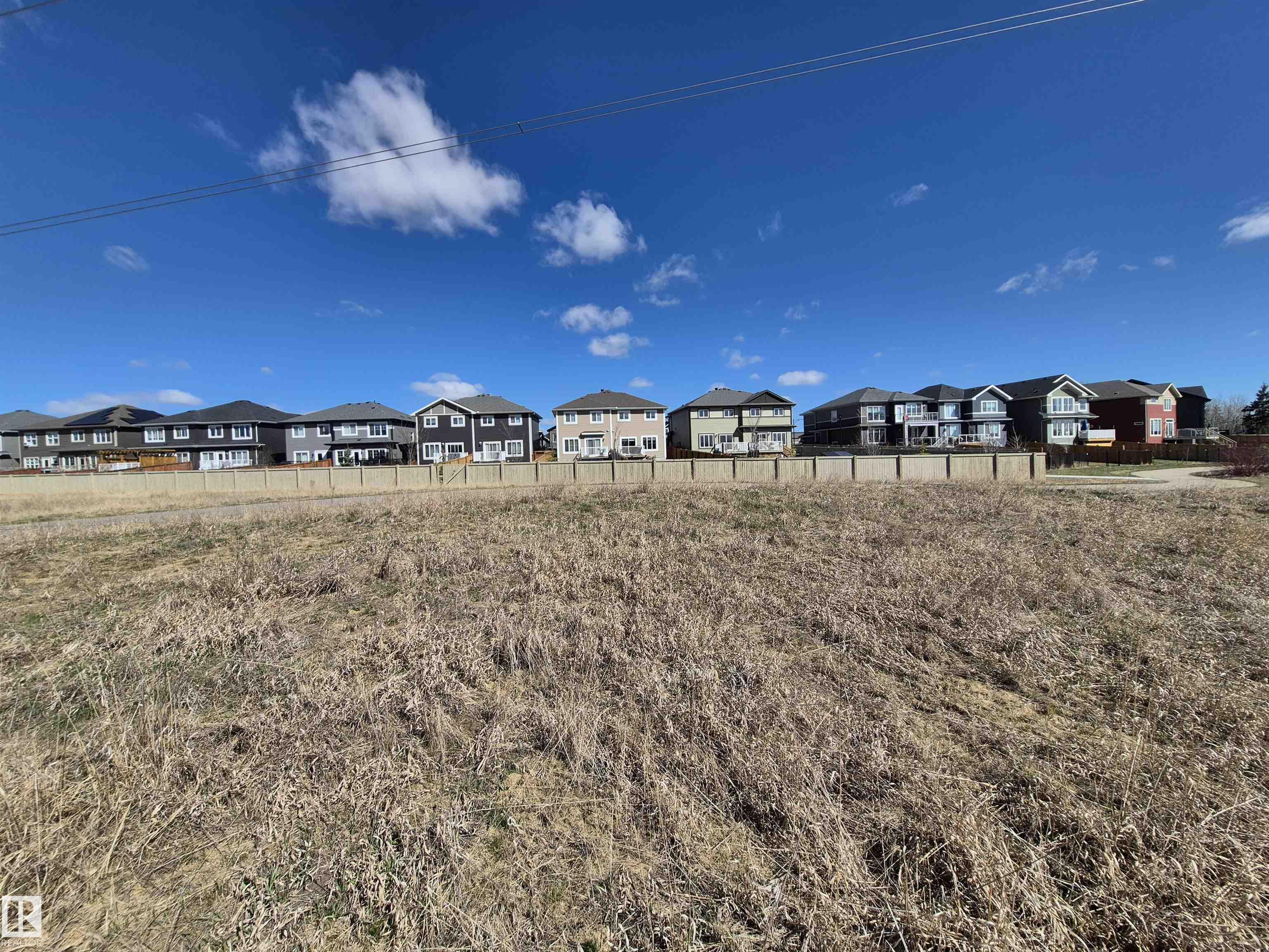 https://zimg.paragon.ice.com/ParagonImages/Property/PM/RAE/225398808/52/0/0/1170ccad3e2aa27d5293c7e9f4bd46ab/1/03328c4b2816818f9ac6c2cd9e8d28fe/225398808-95c1fb2c-0f2c-4e47-962a-2b5a85cbada9.JPG