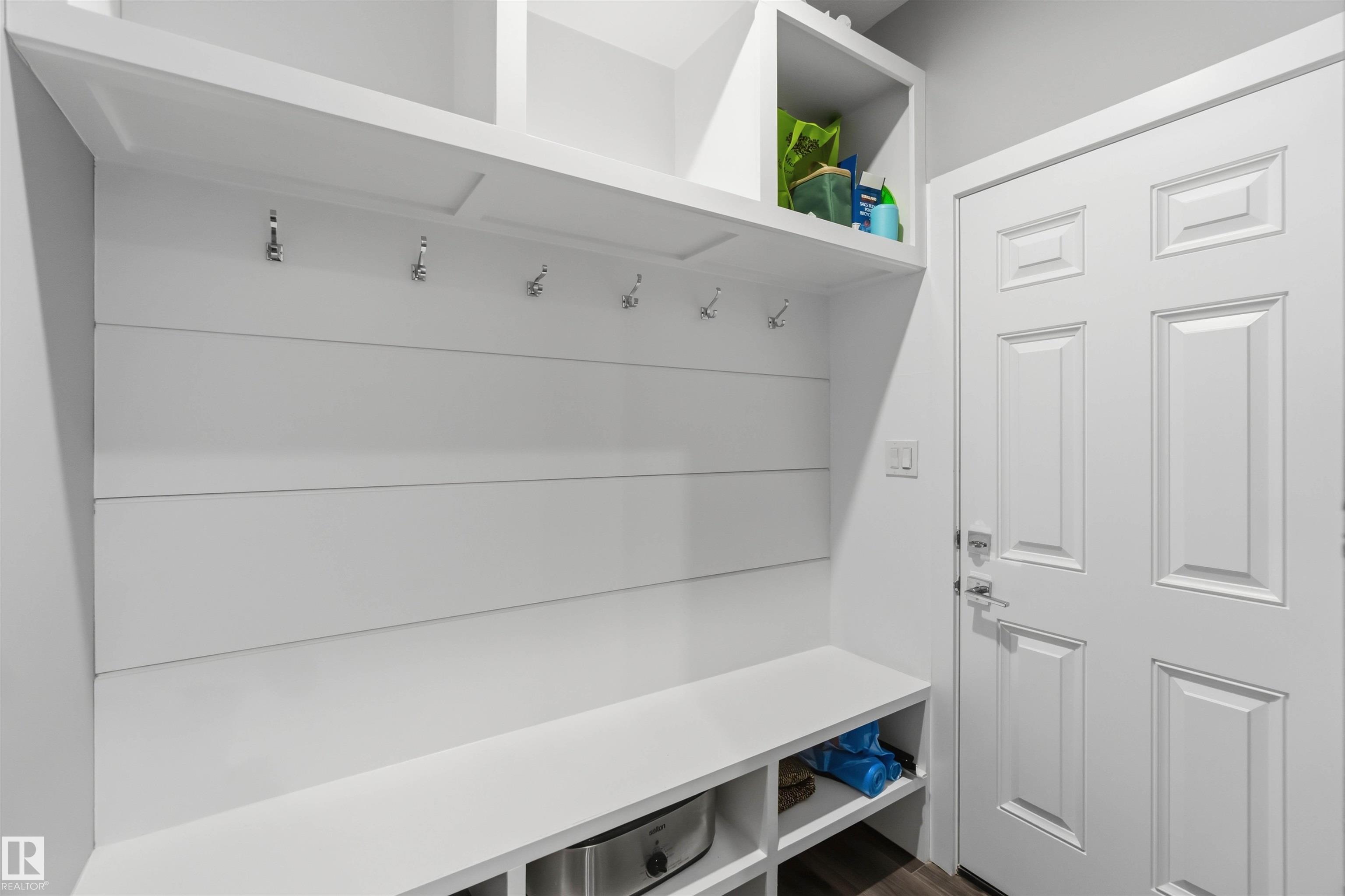 https://zimg.paragon.ice.com/ParagonImages/Property/PM/RAE/225398808/8/0/0/fa3835abac974d1b3f3cd32959f7dc0a/1/03328c4b2816818f9ac6c2cd9e8d28fe/225398808-f227cde5-af93-4a95-9cc5-c0de419fd4ec.JPG