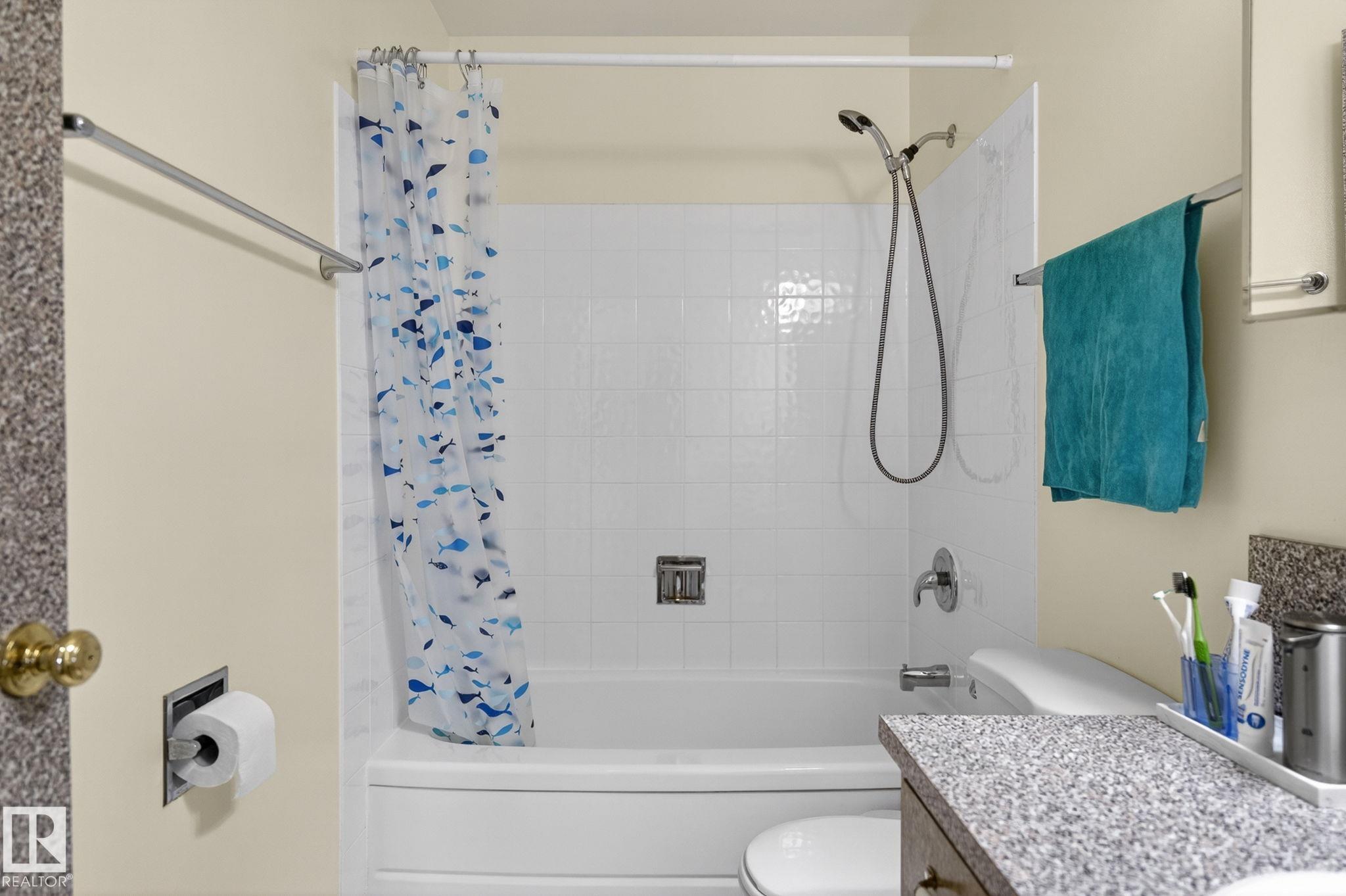 Photo 19 at 10719 152 Street NW, High Park, Edmonton