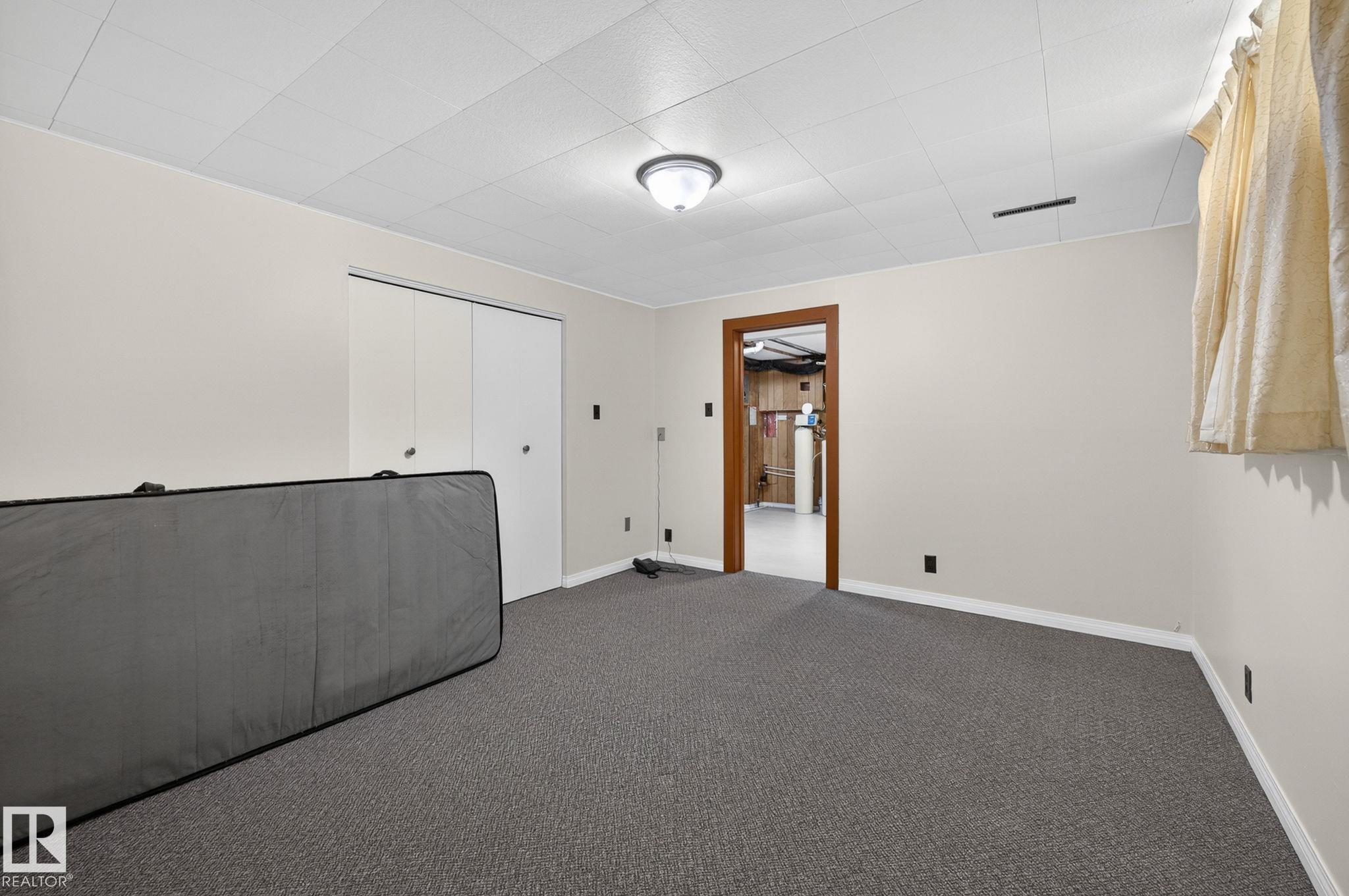 Photo 25 at 10719 152 Street NW, High Park, Edmonton