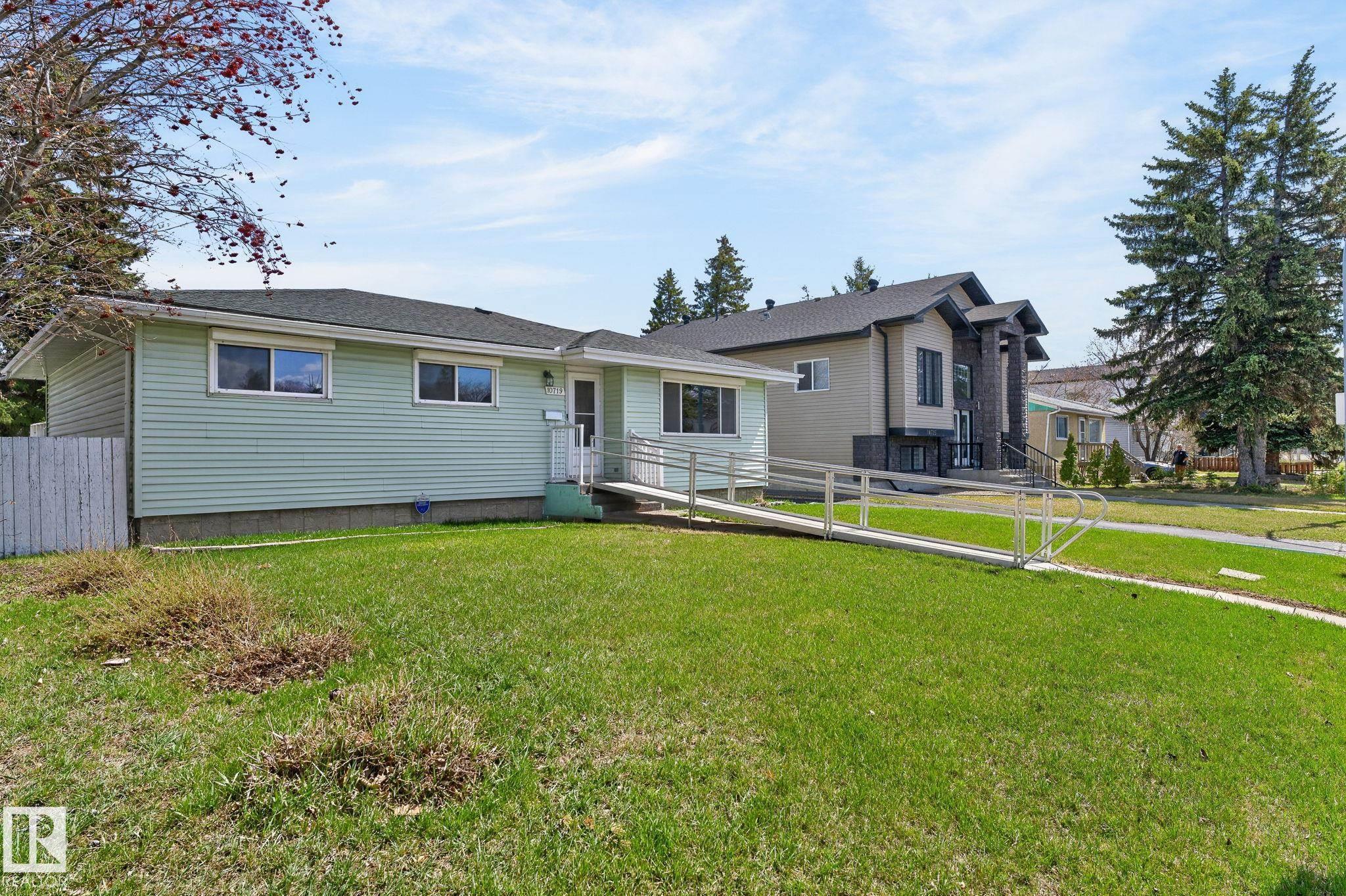 Photo 43 at 10719 152 Street NW, High Park, Edmonton