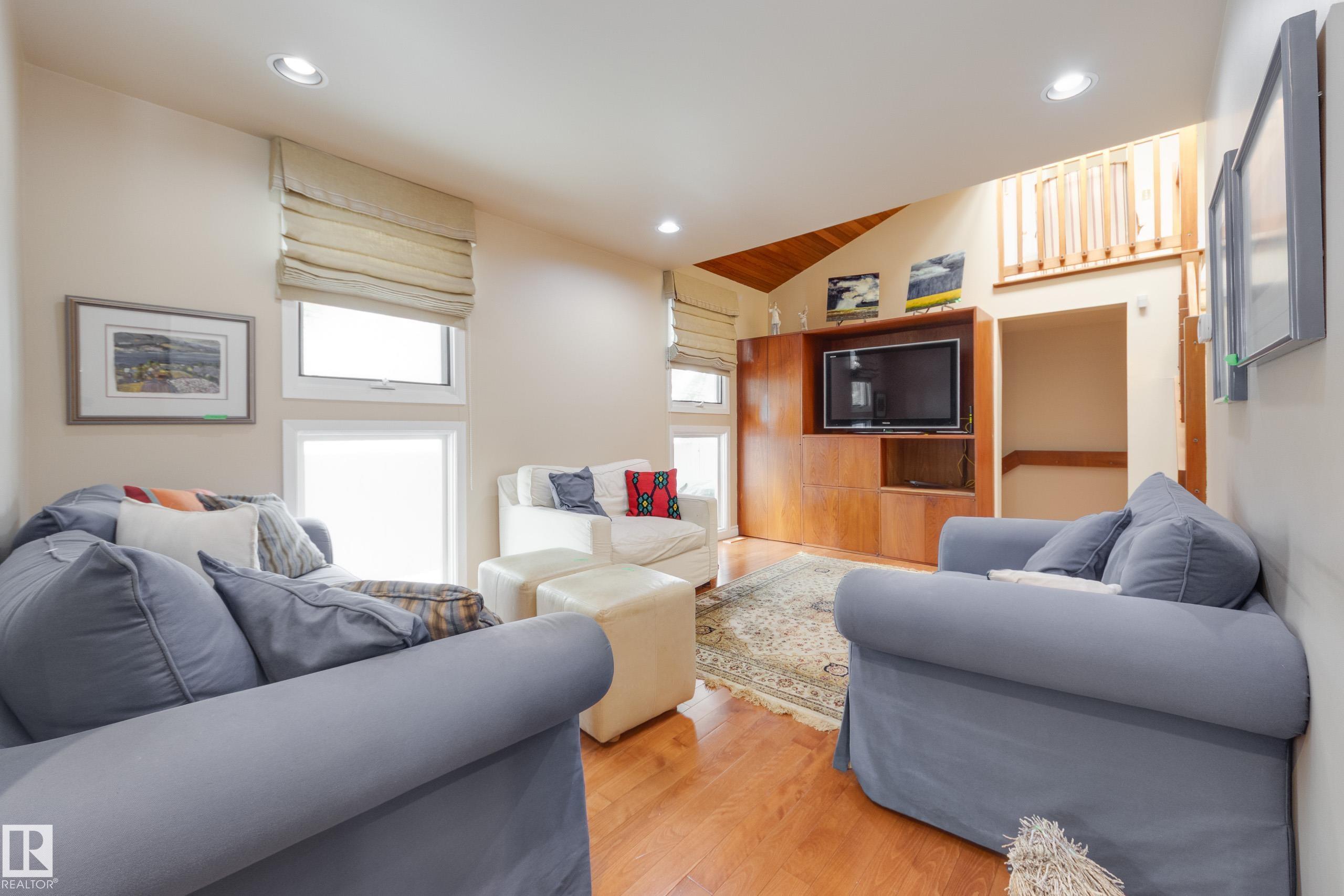 Photo 27 at 8444 118 Street NW, Windsor Park, Edmonton