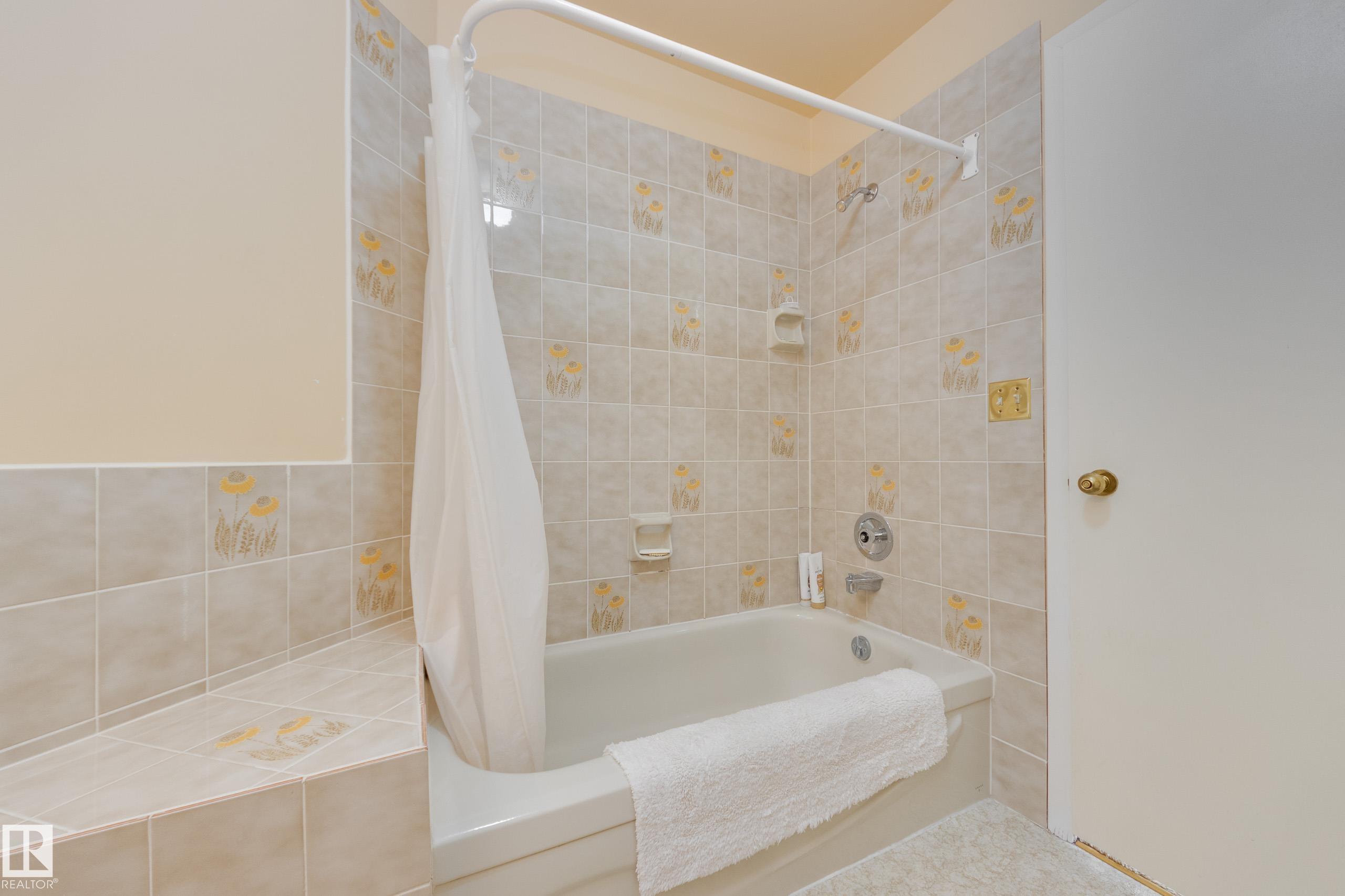 Photo 38 at 8444 118 Street NW, Windsor Park, Edmonton