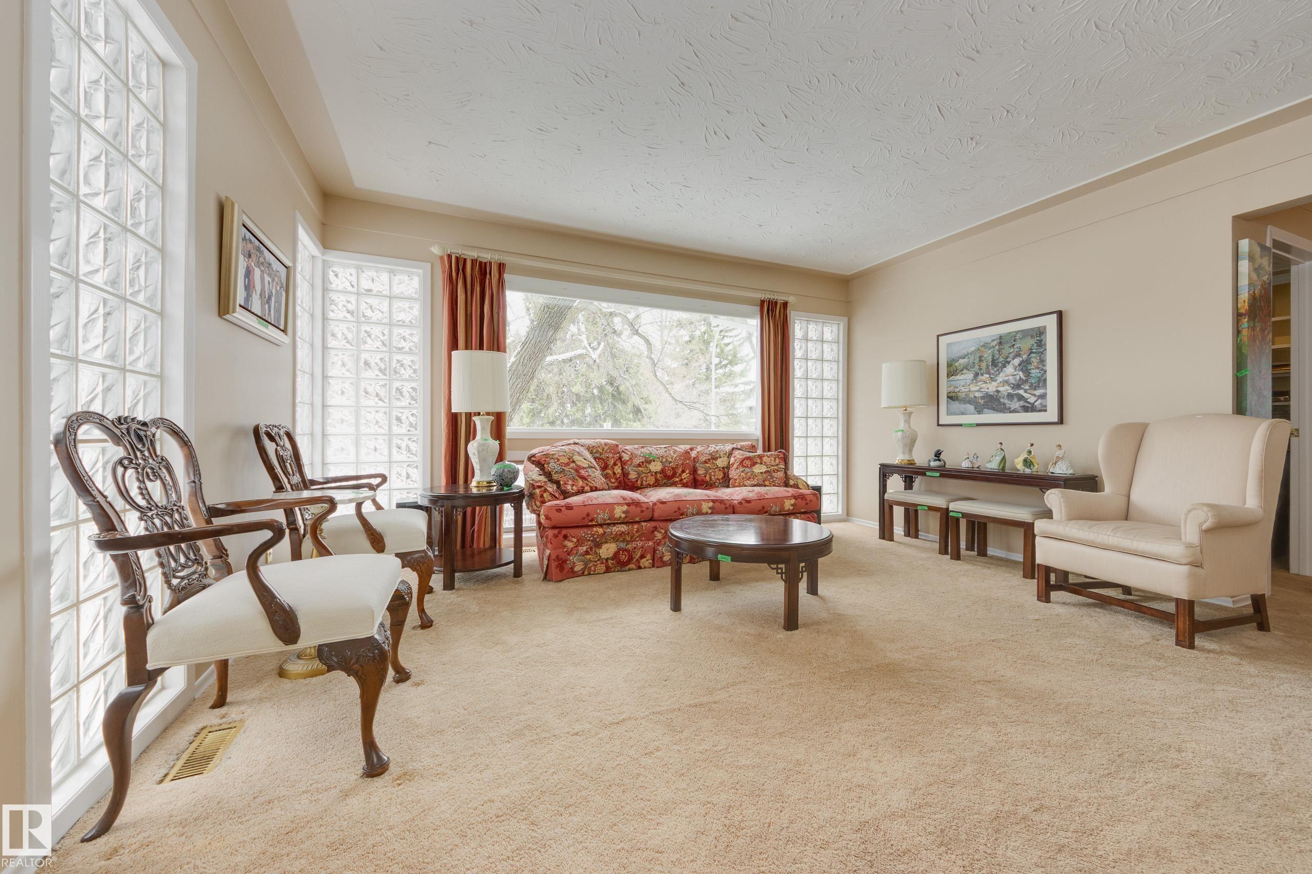 Photo 8 at 8444 118 Street NW, Windsor Park, Edmonton