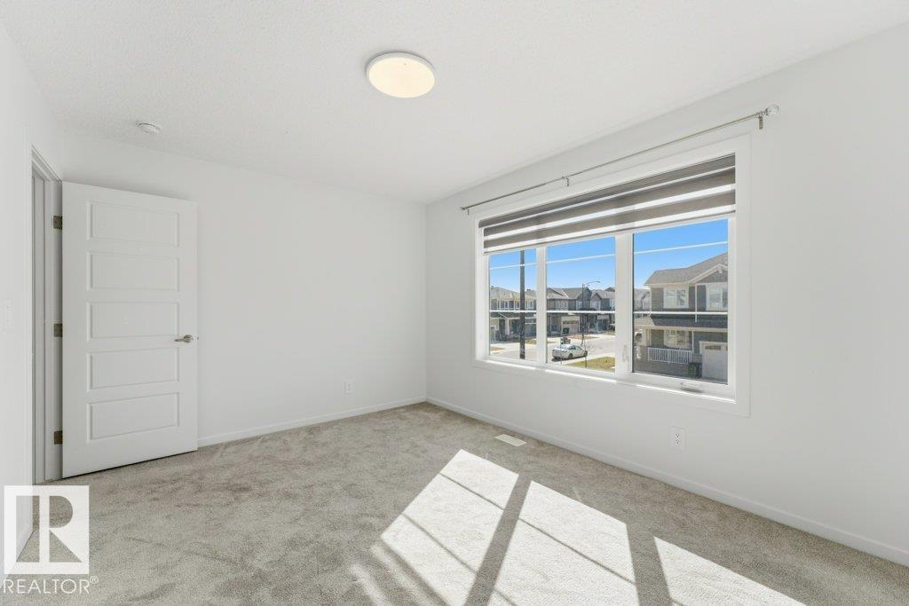 https://zimg.paragon.ice.com/ParagonImages/Property/PM/RAE/225398824/26/0/0/2eebb7295408ed0226c119fe91901729/1/69a6b81329b0d6b30cce134c2960255a/225398824-07c0130b-11a3-4472-b532-eb135df65348.JPG