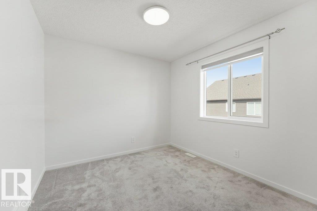 https://zimg.paragon.ice.com/ParagonImages/Property/PM/RAE/225398824/39/0/0/d9a85d248c4a0dc8056966699c4c70ef/1/69a6b81329b0d6b30cce134c2960255a/225398824-28418584-d944-44ec-aac1-d887f4e99bed.JPG