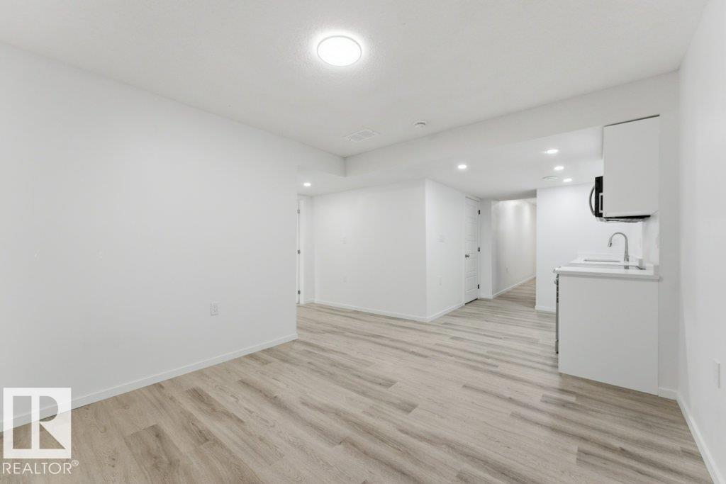 https://zimg.paragon.ice.com/ParagonImages/Property/PM/RAE/225398824/48/0/0/d8107577387efc3f0a8d6382f8ddb1a6/1/69a6b81329b0d6b30cce134c2960255a/225398824-7977886c-ed64-4a9c-878d-65051f098270.JPG