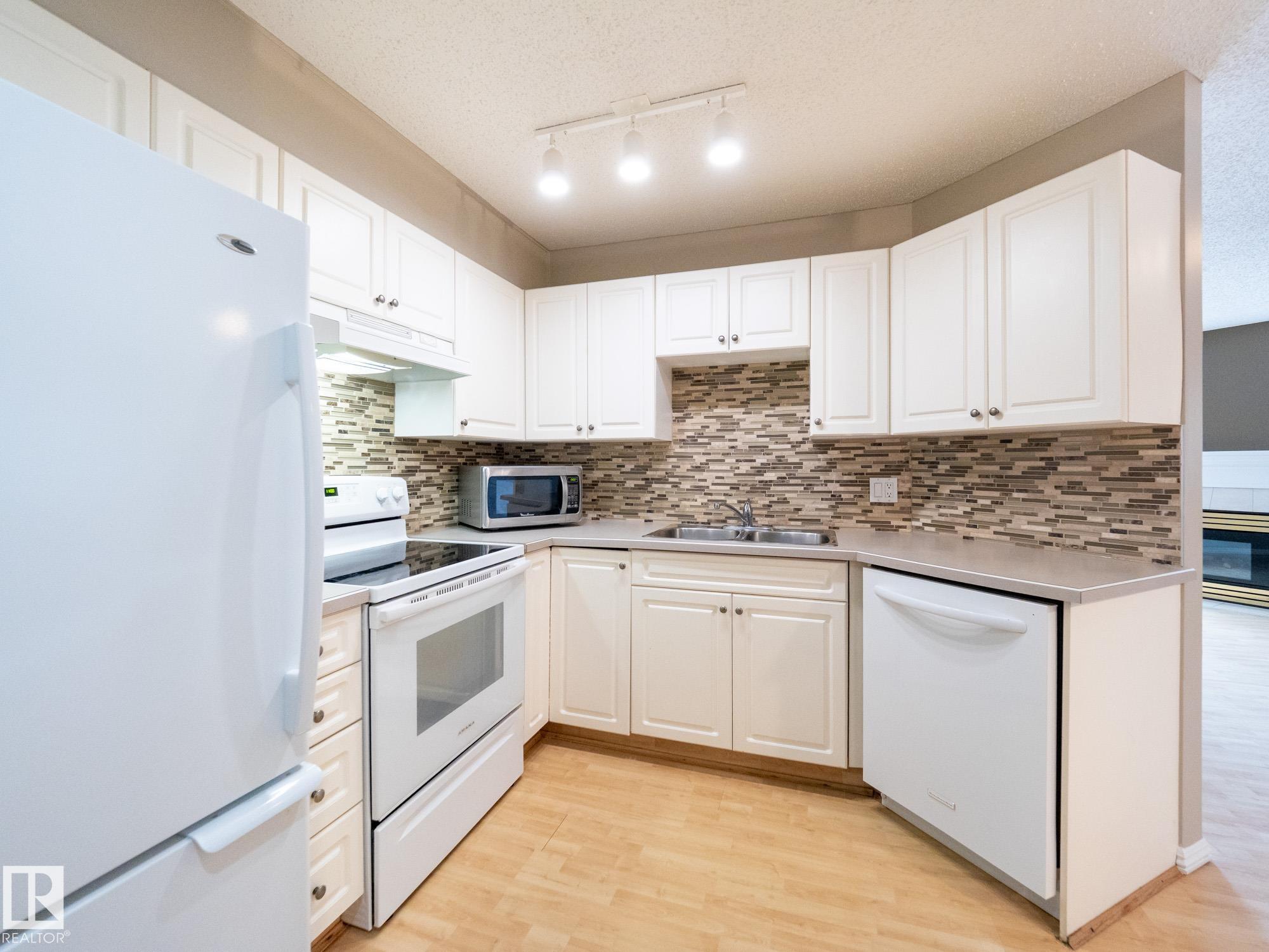 Picture for #205 11716 100 AV NW