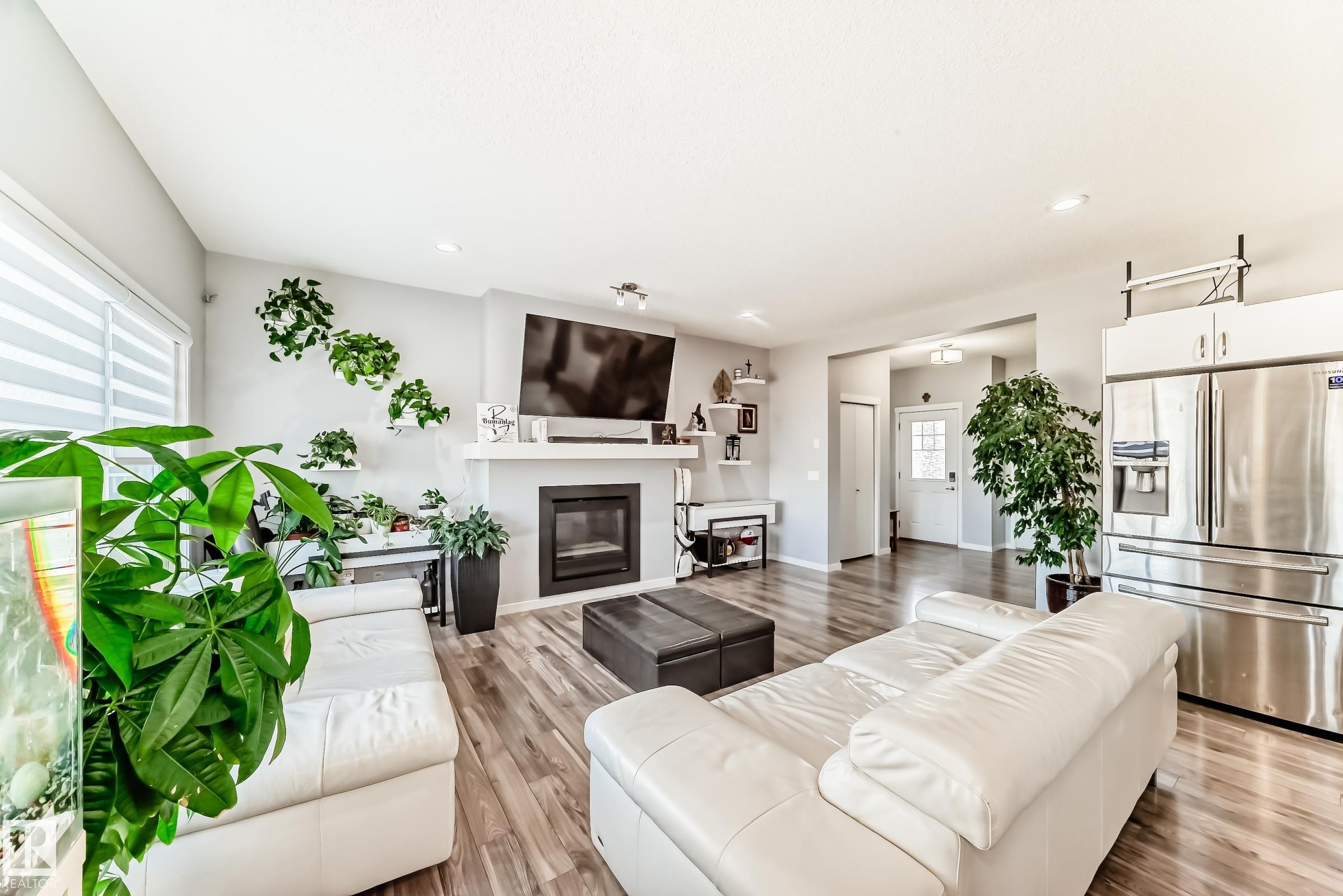 https://zimg.paragon.ice.com/ParagonImages/Property/PM/RAE/225398837/10/0/0/dae7da054ee7ce167acd38d6e757b0a7/1/8564de10ab3889f675e9d1e4ffedae44/225398837-3dc39d6a-5d3d-4dd7-b4ca-4f87c54ef49a.JPG