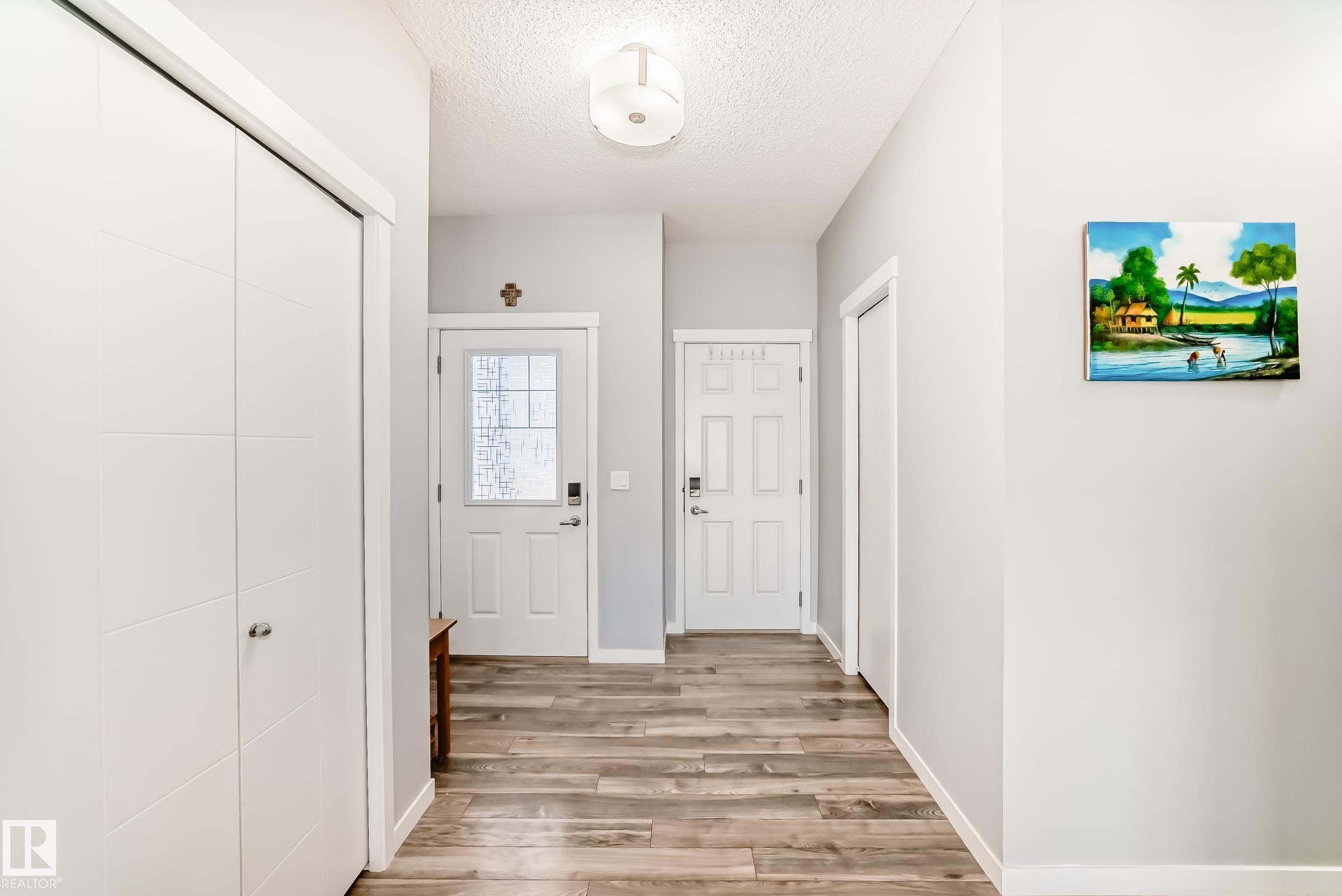 Picture for 16320 12 AV SW