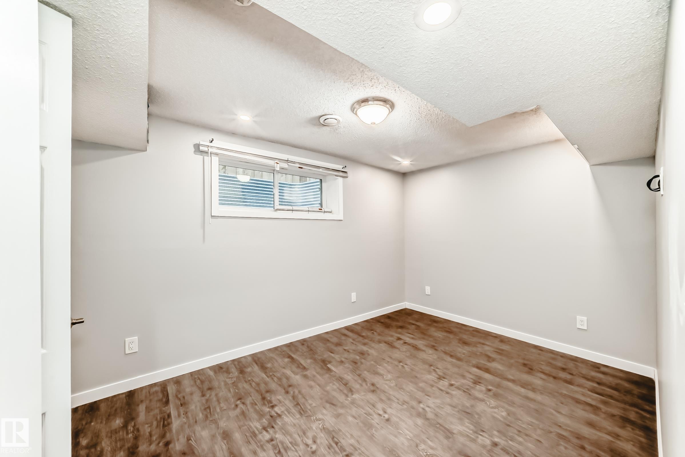 https://zimg.paragon.ice.com/ParagonImages/Property/PM/RAE/225398837/52/0/0/401d36fd567d9dca9181f7867858fa66/1/8564de10ab3889f675e9d1e4ffedae44/225398837-c8553615-8493-4255-9749-3fcdade6b5c7.JPG