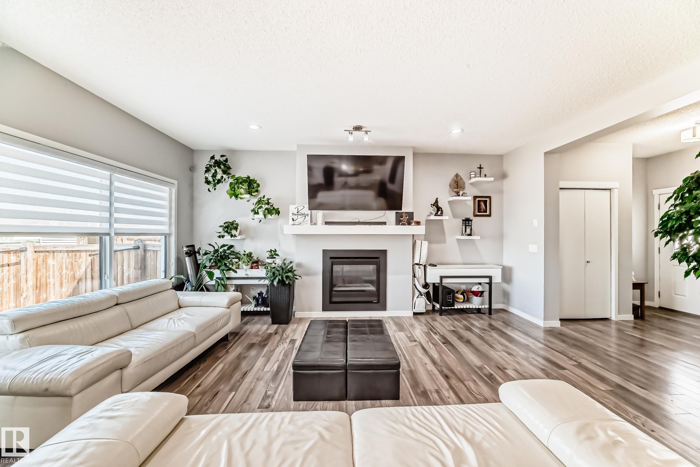 https://zimg.paragon.ice.com/ParagonImages/Property/PM/RAE/225398837/9/0/0/e9074c784470d2741eaa62c1e29393df/1/8564de10ab3889f675e9d1e4ffedae44/225398837-8ef91bd5-1353-44c5-83c4-f29b45532d44.JPG