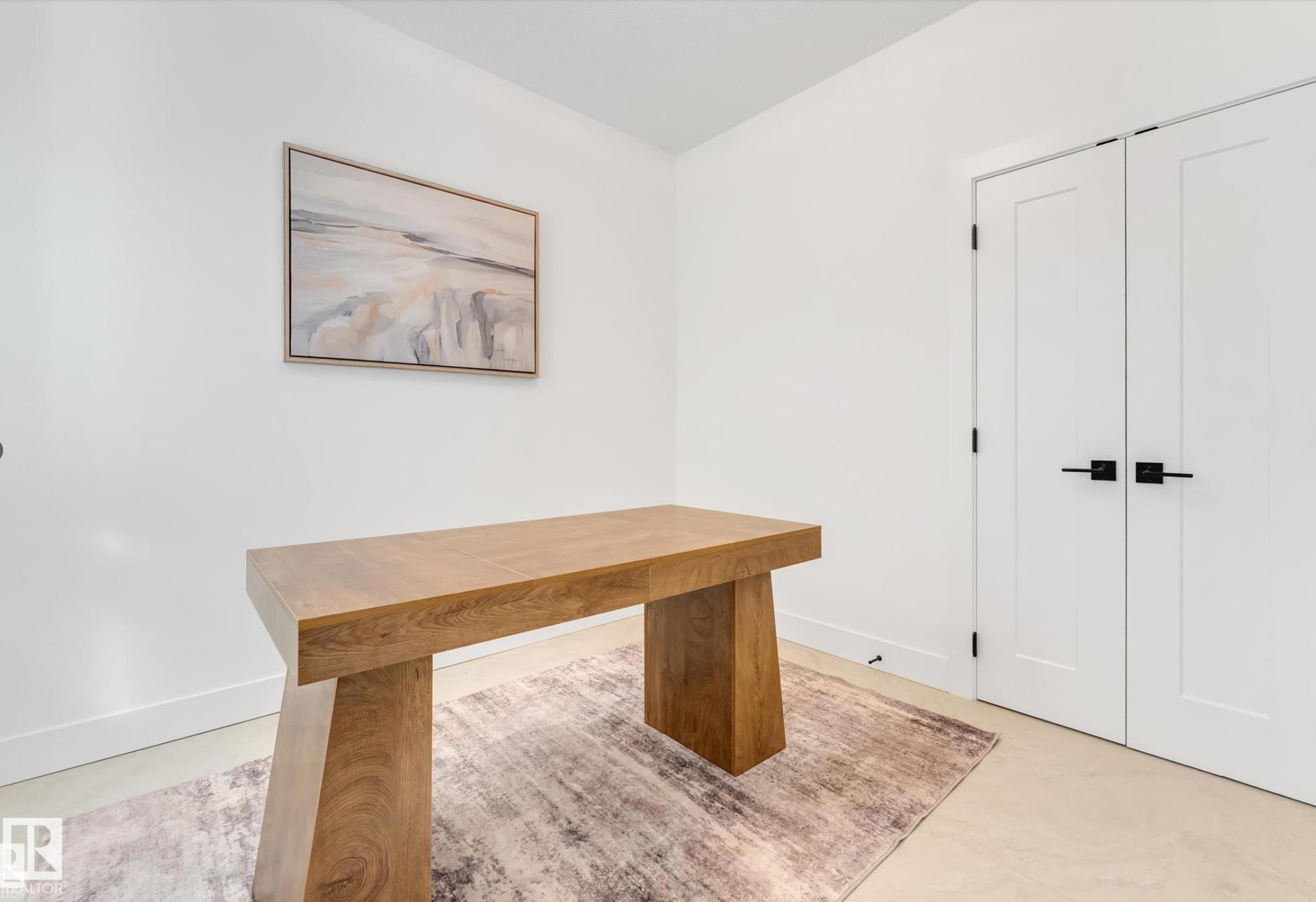 https://zimg.paragon.ice.com/ParagonImages/Property/PM/RAE/225398841/7/0/0/d7bef5f76668e03960544775ae87747a/1/53a34df92ca63534df4b3ad929300e41/225398841-3cc49188-9ef6-4df8-81e2-dfa194da1dfe.JPG