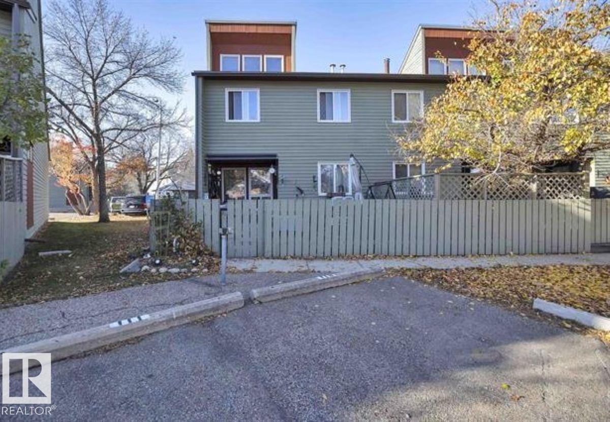 https://zimg.paragon.ice.com/ParagonImages/Property/PM/RAE/225398850/20/0/0/552abb4ccbbd54abcfd86182ce527cd4/1/bef89243fae1f3c3951c7ab87ee23179/225398850-3c6e5be1-716a-4e99-9dc4-ff873956e6d7.JPG