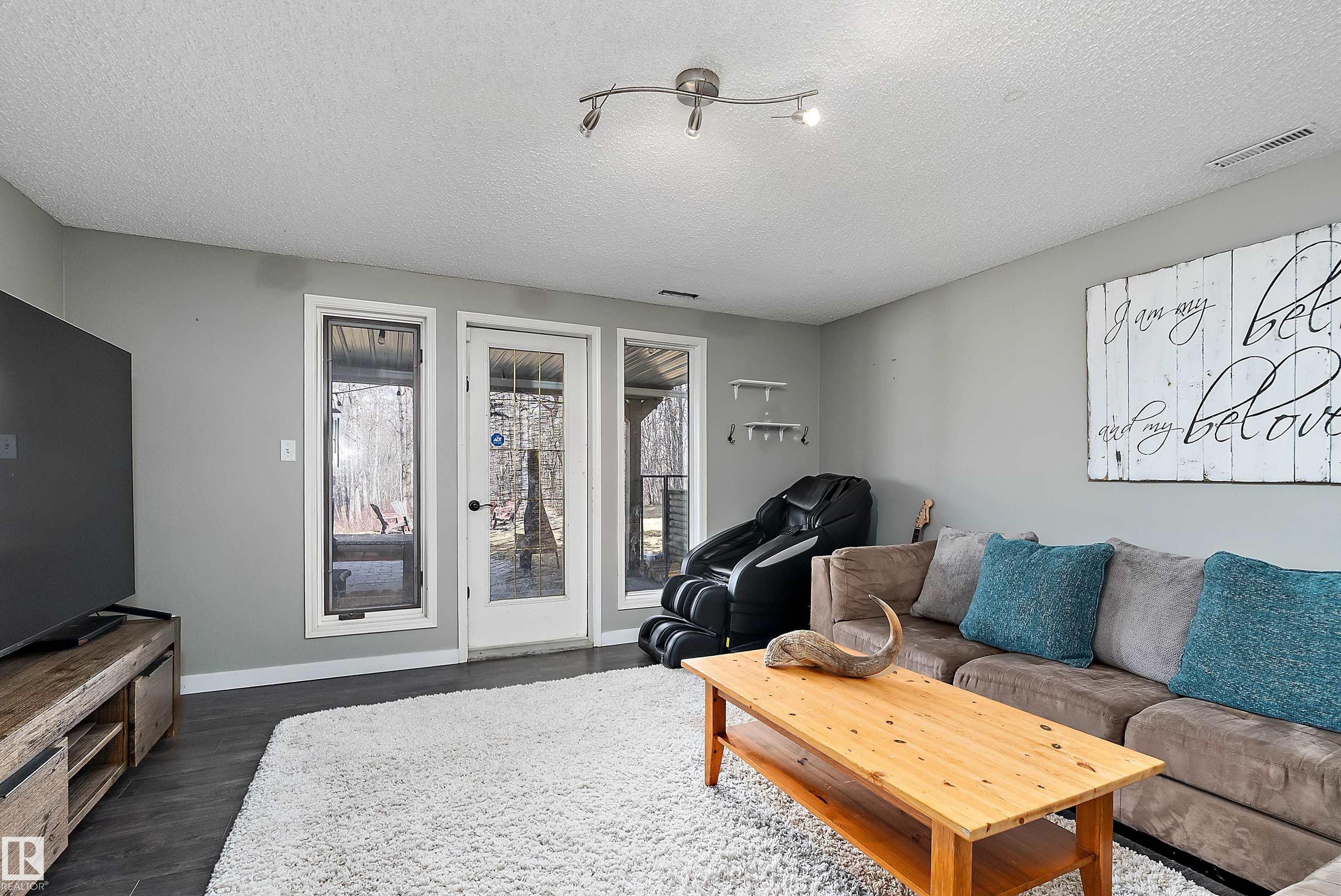 Photo 34 at 7 - 52437 Rge Road 21, Royal Park, Rural Parkland County
