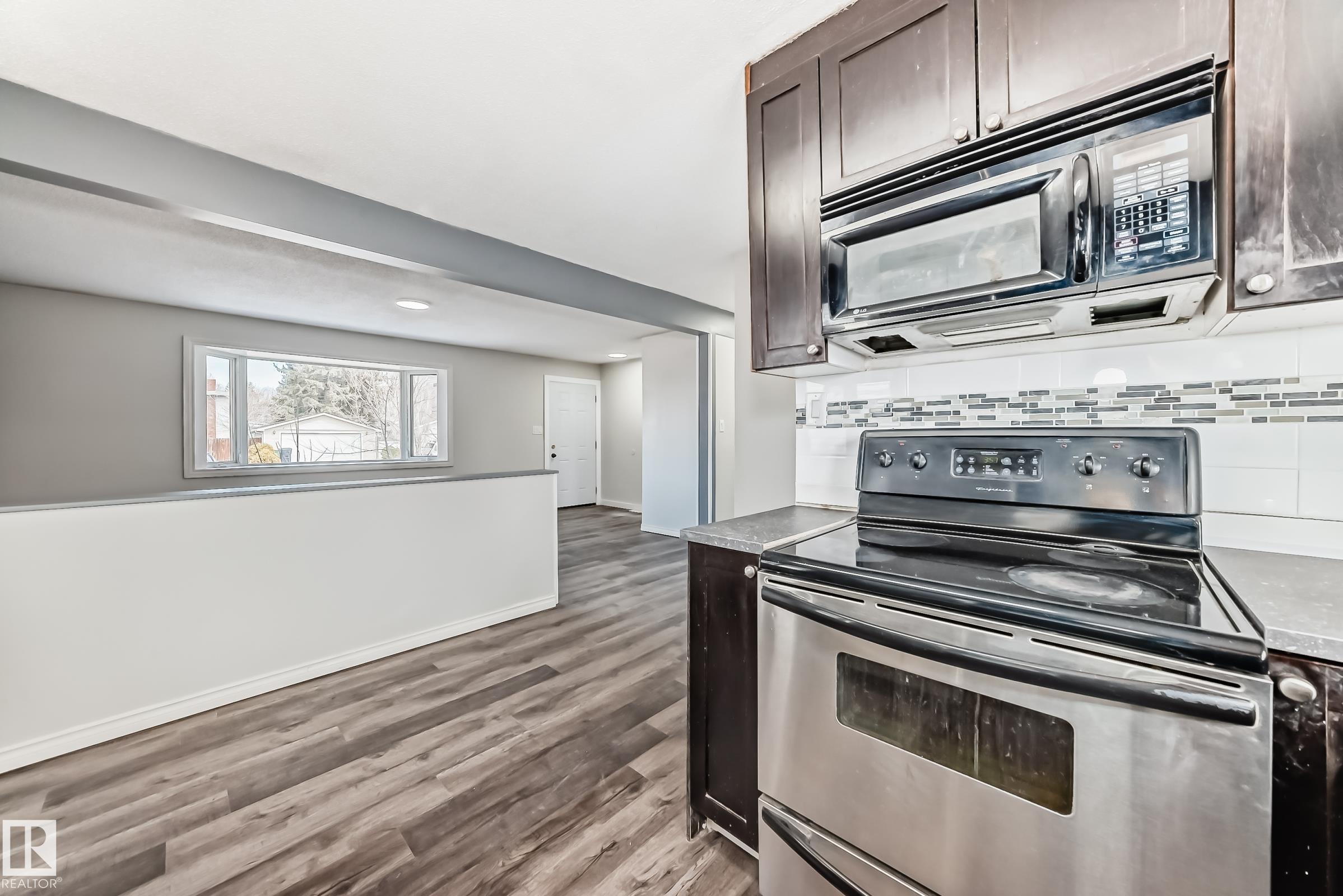 Picture for 8615 42A AV NW