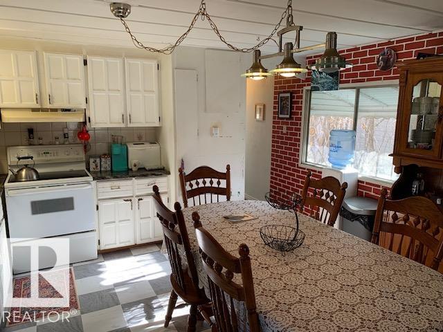 https://zimg.paragon.ice.com/ParagonImages/Property/PM/RAE/225398856/1/0/0/febf06b43321a06b57792ca2ebe4b906/1/780bb20759a407b0410dee819626a51c/225398856-e4f35fa0-e99a-4b62-b8ea-85f29cf96b67.JPG