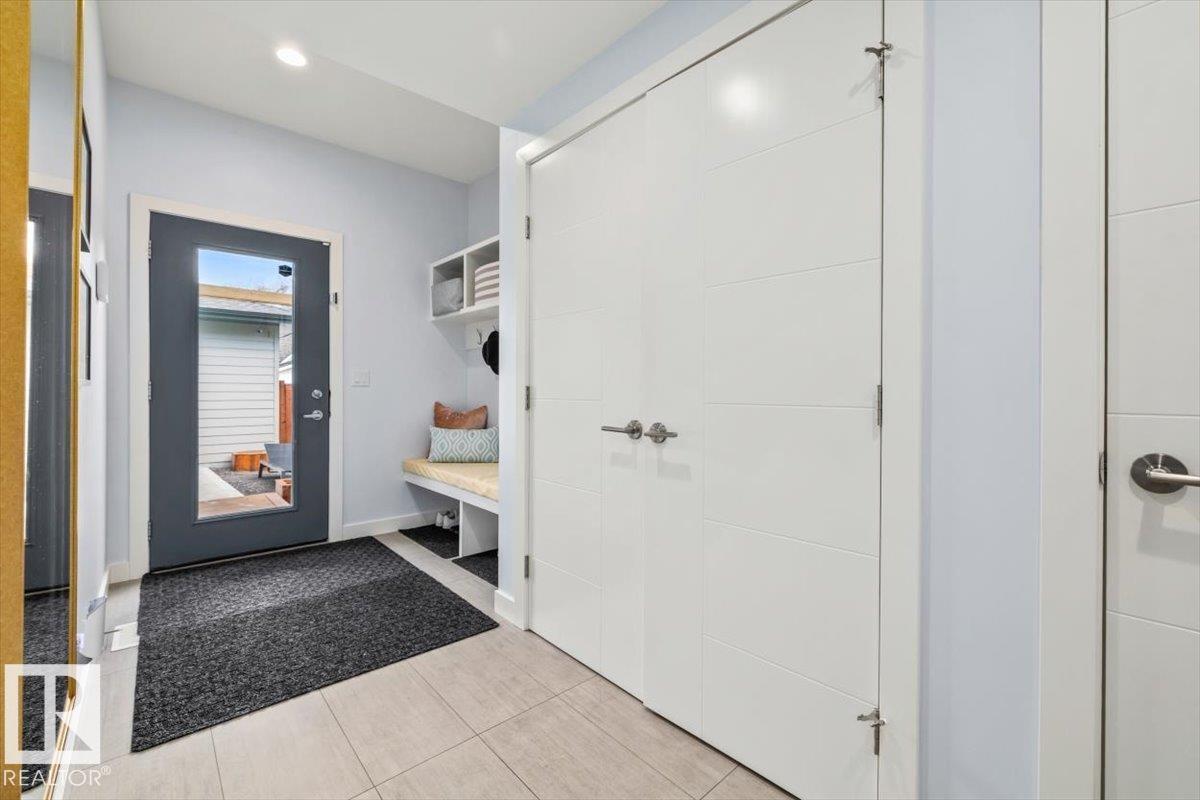 https://zimg.paragon.ice.com/ParagonImages/Property/PM/RAE/225398864/21/0/0/b695cd87bd5775f2c914a8a84229d4fd/1/2139f6d6ba9ef9f3050891face657dfa/225398864-82fa0b3d-e90b-46a2-98ae-44e1cc550df3.JPG