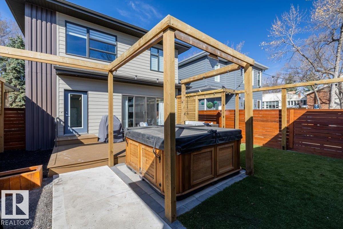https://zimg.paragon.ice.com/ParagonImages/Property/PM/RAE/225398864/50/0/0/2bc562b19fe741e51d5e131109d675ef/1/2139f6d6ba9ef9f3050891face657dfa/225398864-a4da5020-7039-4b00-8ef5-8f6e515711c9.JPG