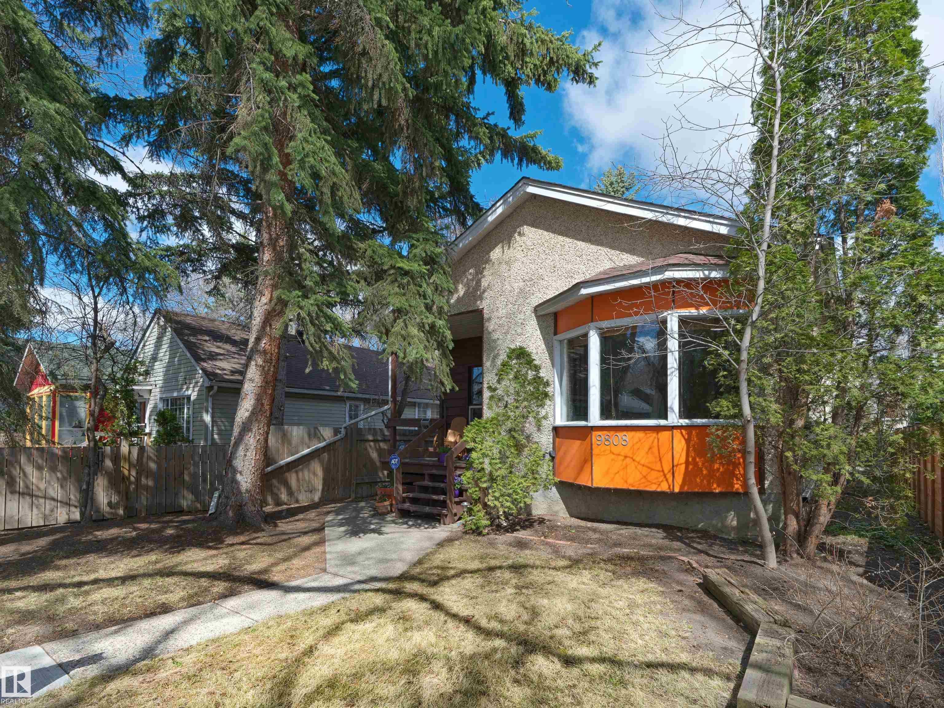 Photo 28 at 9808 90 Avenue NW, Strathcona, Edmonton