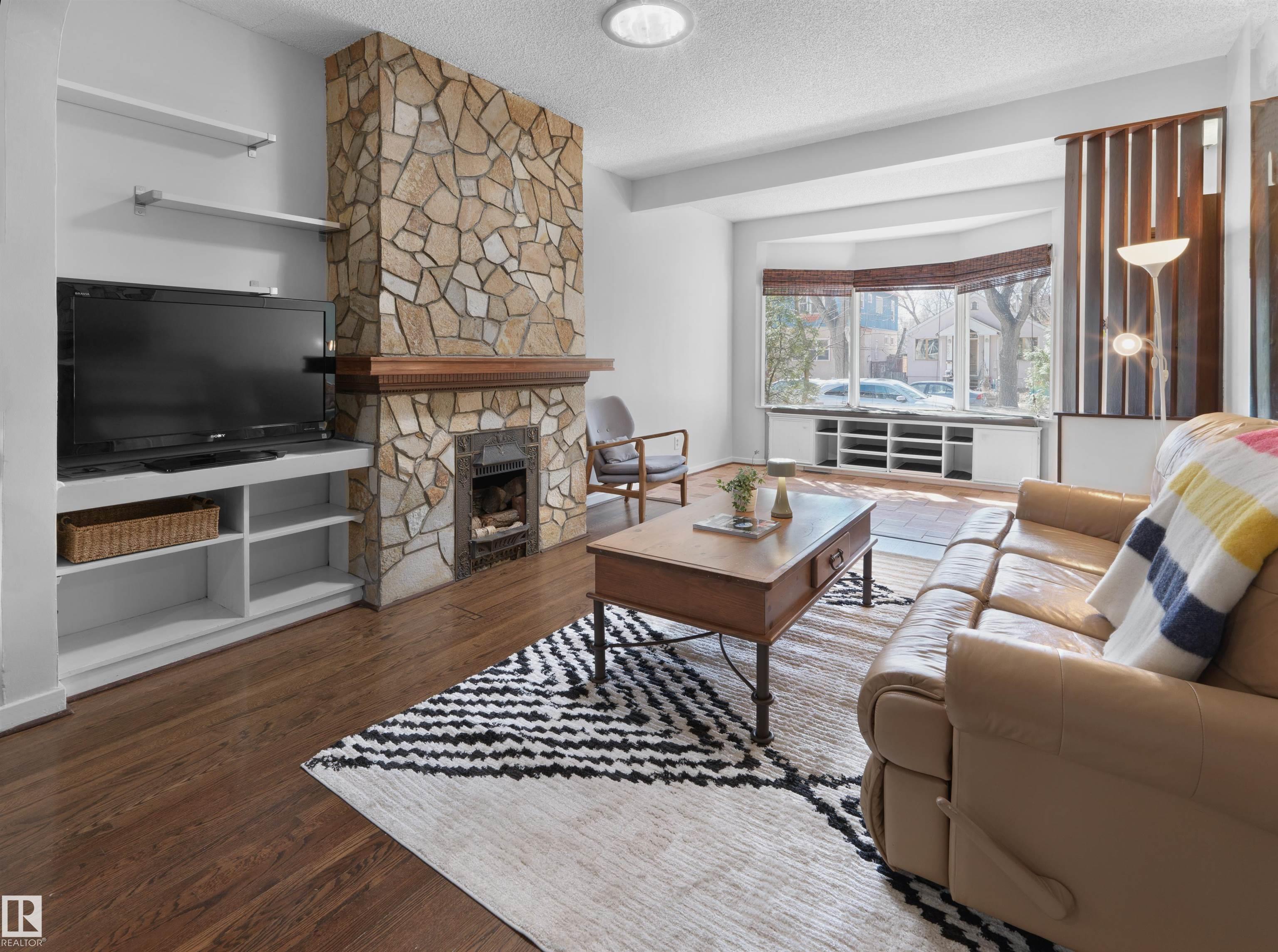9808 90 Avenue NW, Strathcona, Edmonton