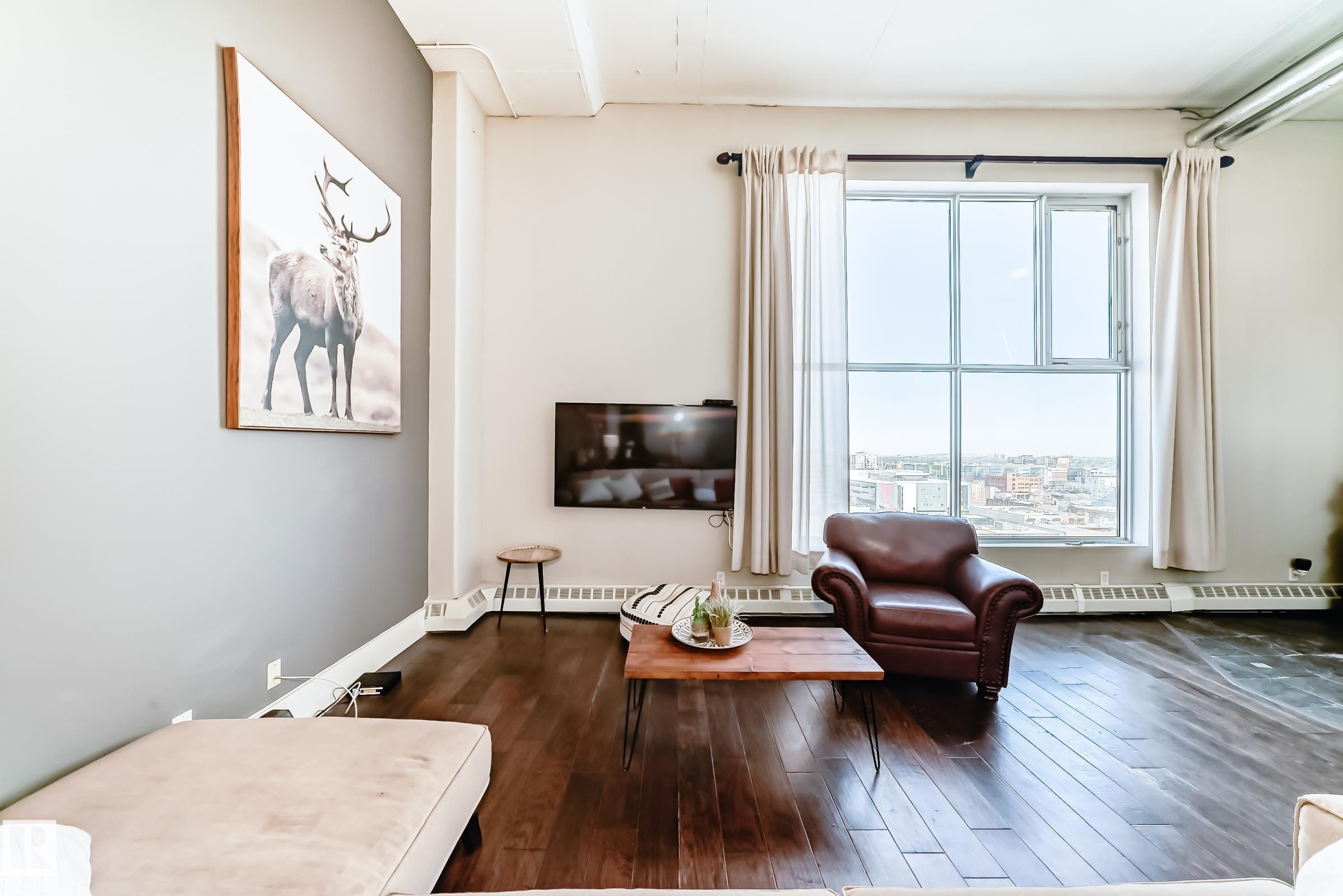 https://zimg.paragon.ice.com/ParagonImages/Property/PM/RAE/225398876/7/0/0/011b3b9cc35daf0994432534a43d130f/1/0f7932a8ab7d6561b41bc6f5e840d0e1/225398876-442a7f29-c03c-4187-8af5-47f3d44a7bc6.JPG