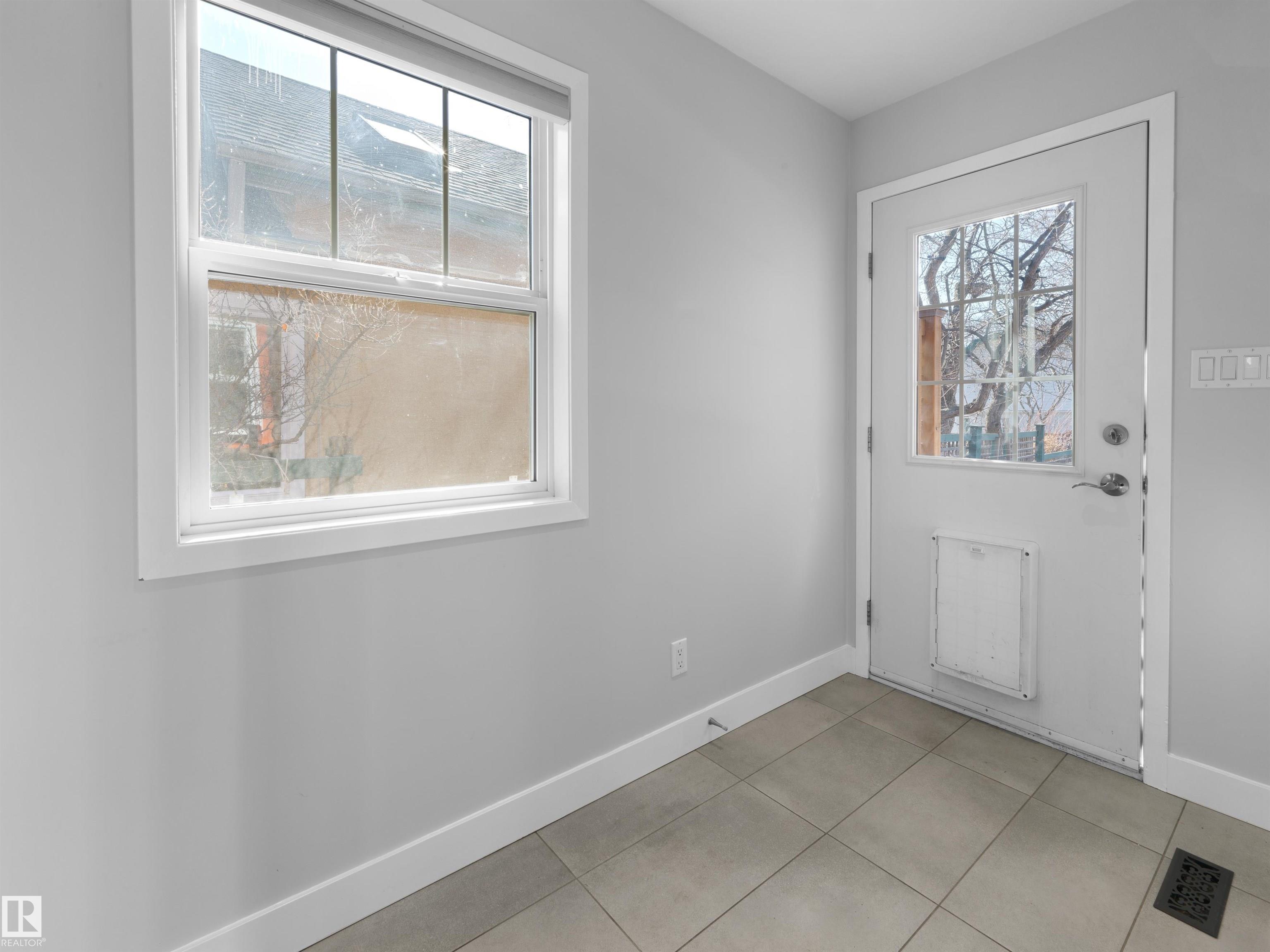 Photo 16 at 9815 90 Avenue NW, Strathcona, Edmonton