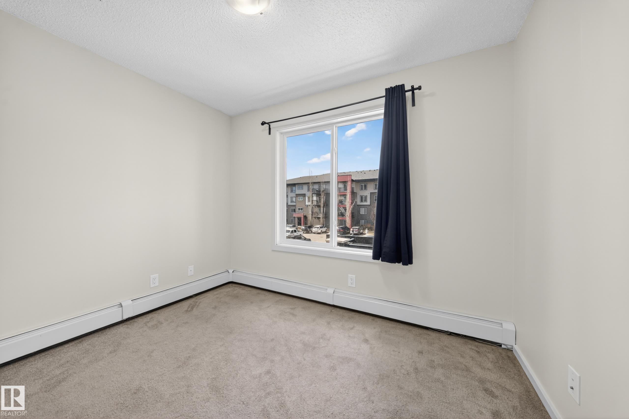 https://zimg.paragon.ice.com/ParagonImages/Property/PM/RAE/225398894/22/0/0/644cd7bdca65a54f26420f0b97ef228d/1/b33bb8a7e0cf46c2aeb03b427fe4c3ce/225398894-13d2bb75-5bff-4fab-9d6a-3dd0b8c518e0.JPG