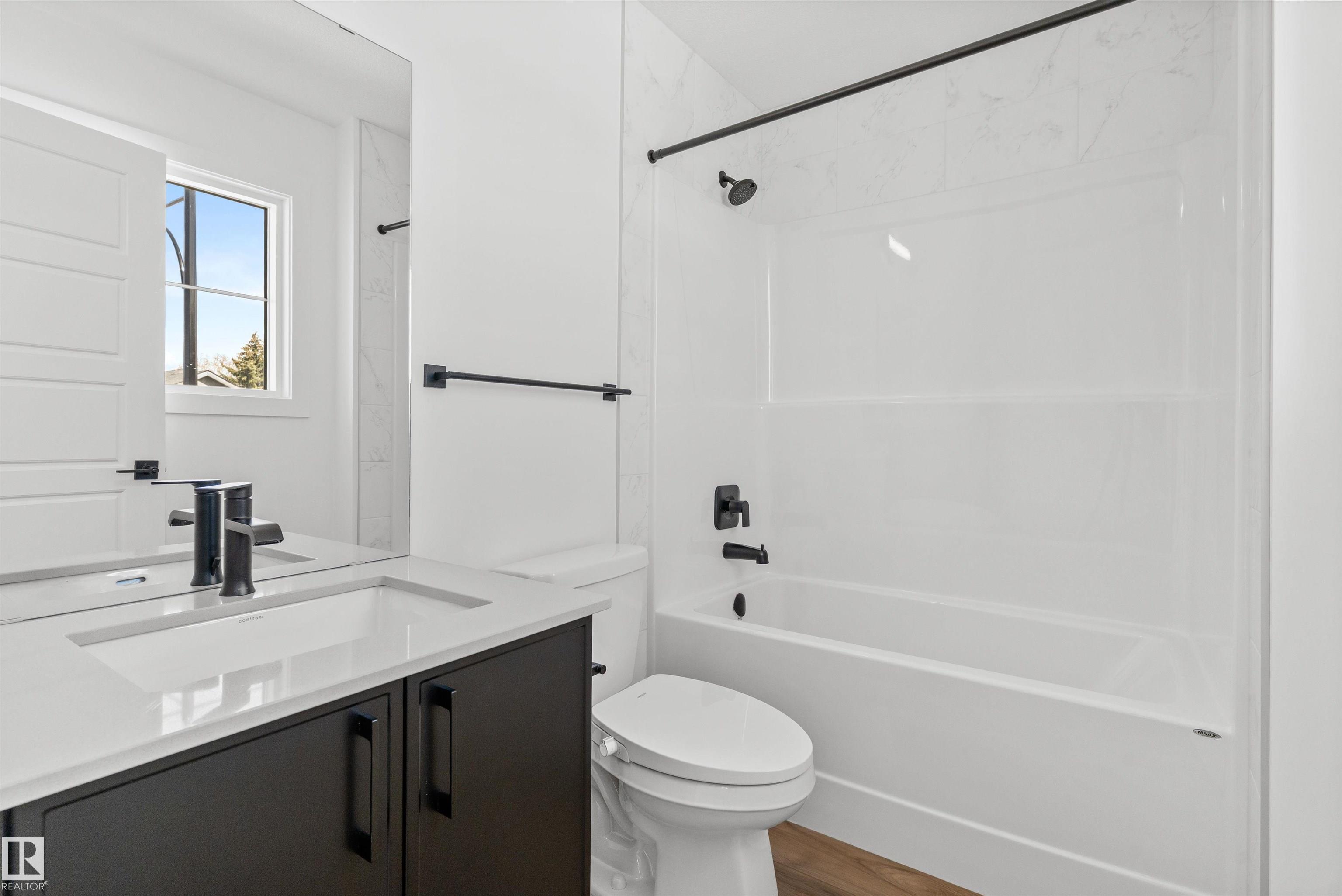 https://zimg.paragon.ice.com/ParagonImages/Property/PM/RAE/225398897/19/0/0/f3ed407e347e53295ac08d4279c271d3/1/ae78efa70b0c3f7e75831f5aac9086f6/225398897-ec7b567b-1828-499f-8ff8-fa46f10650fd.JPG