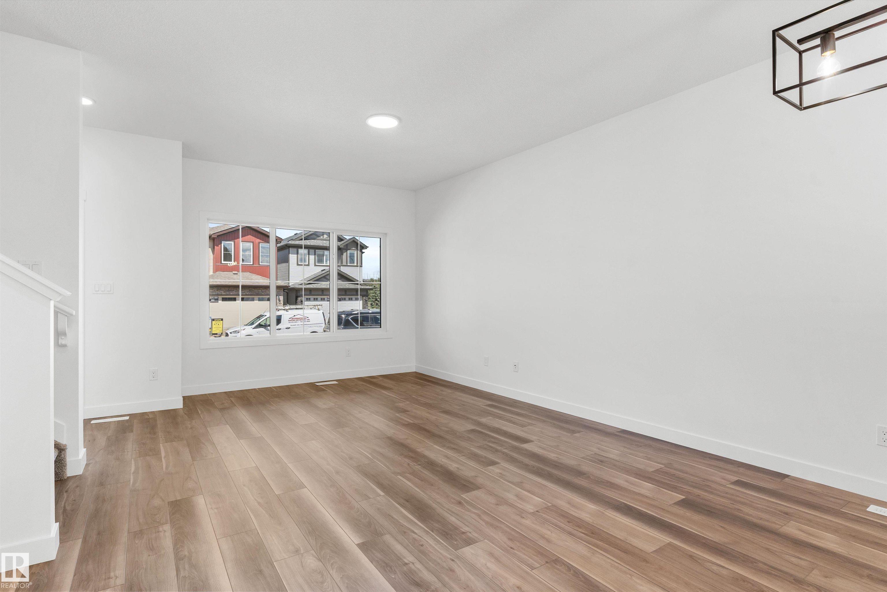 https://zimg.paragon.ice.com/ParagonImages/Property/PM/RAE/225398897/6/0/0/b121b8cff6acc6cd1b1a6440a57a7360/1/ae78efa70b0c3f7e75831f5aac9086f6/225398897-07eb67db-cdfd-41bb-929b-94f9324428ef.JPG