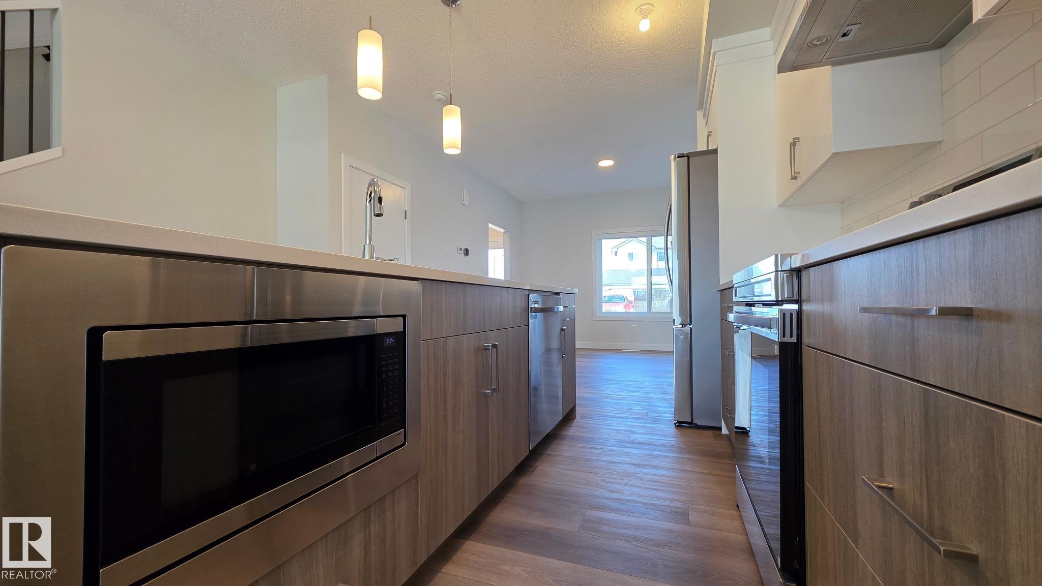 301 Brae Way, Black Stone, Leduc