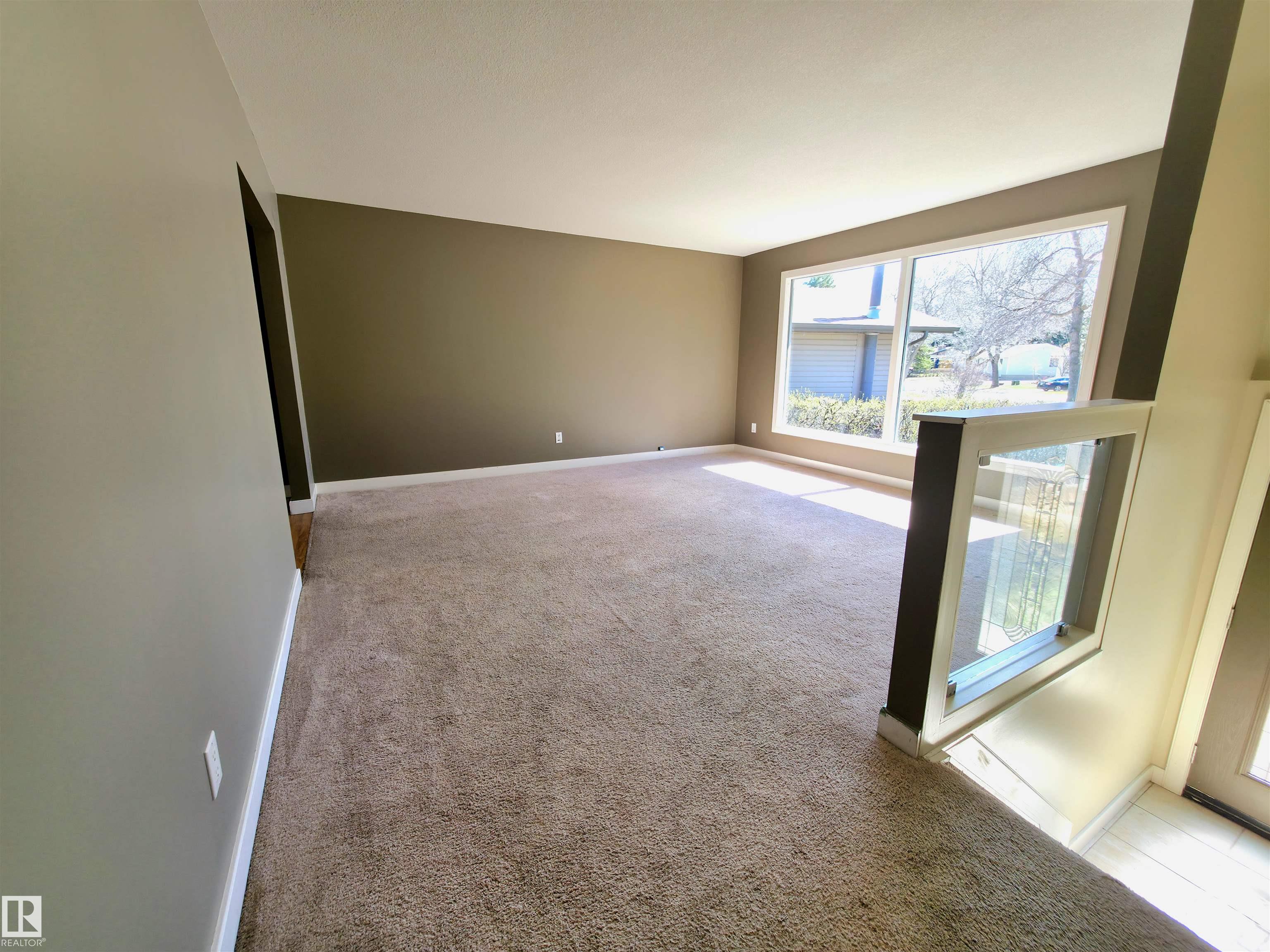 Photo 6 at 26 Greenwood Way, Maplewood, Sherwood Park