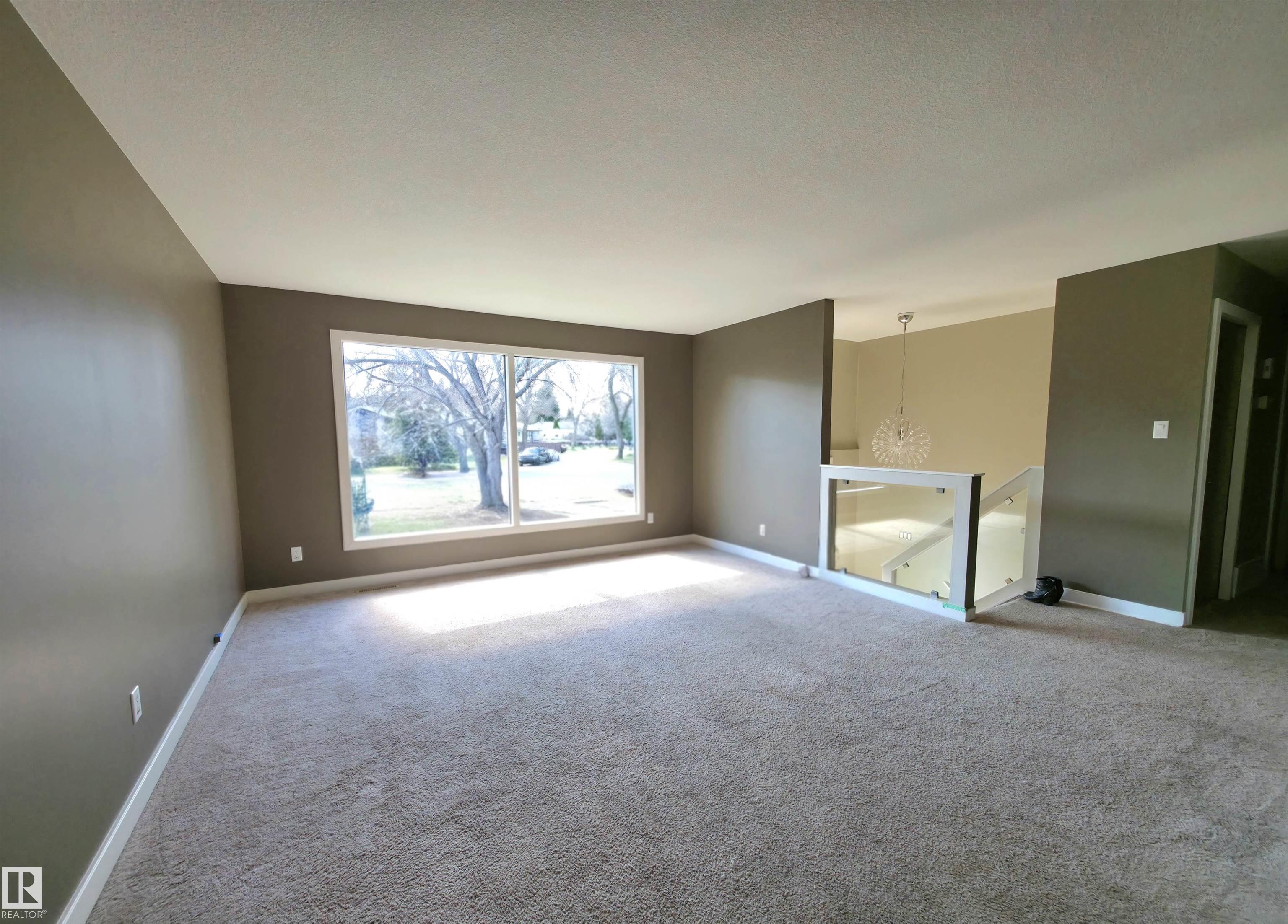 Photo 8 at 26 Greenwood Way, Maplewood, Sherwood Park