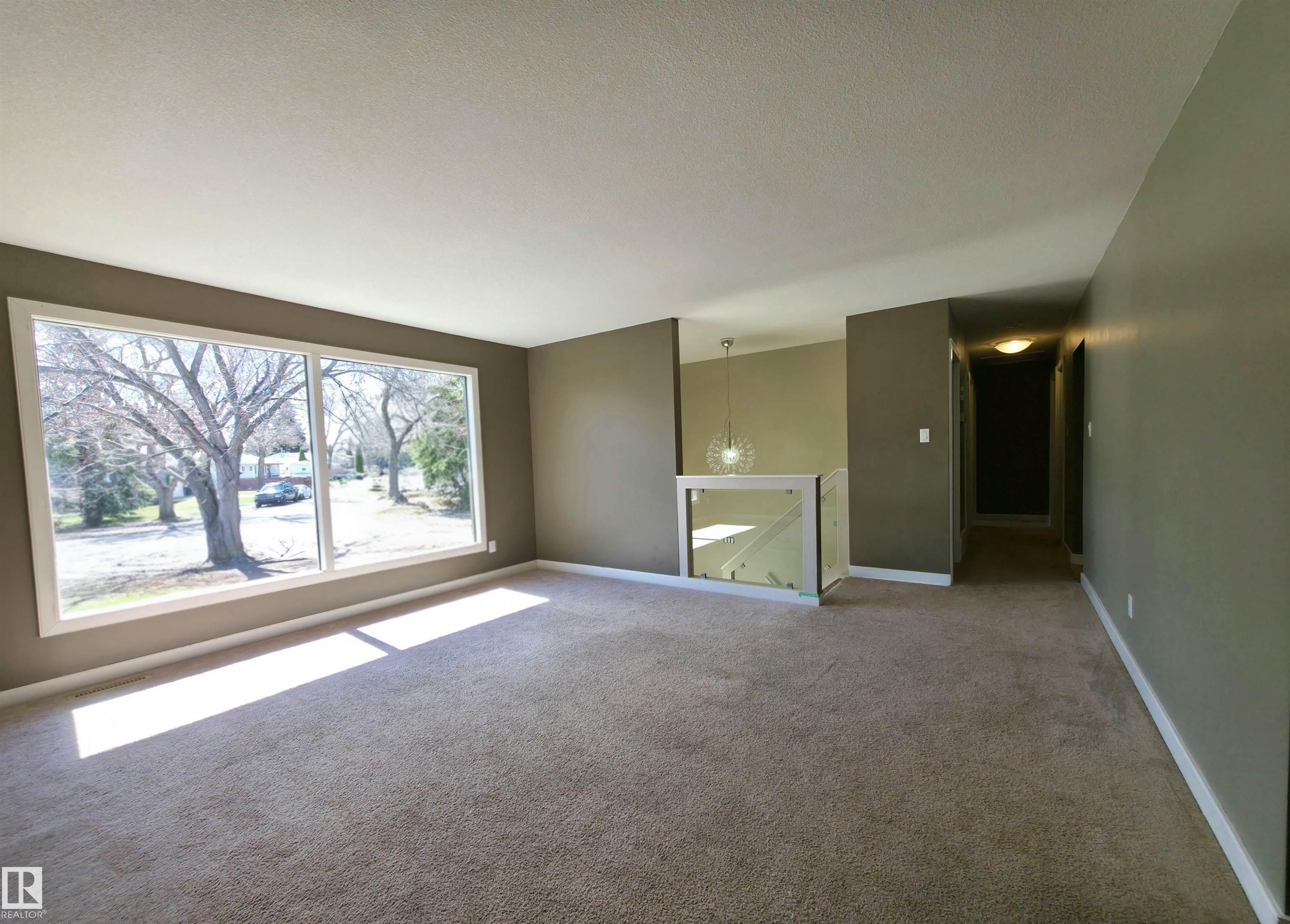 Photo 9 at 26 Greenwood Way, Maplewood, Sherwood Park
