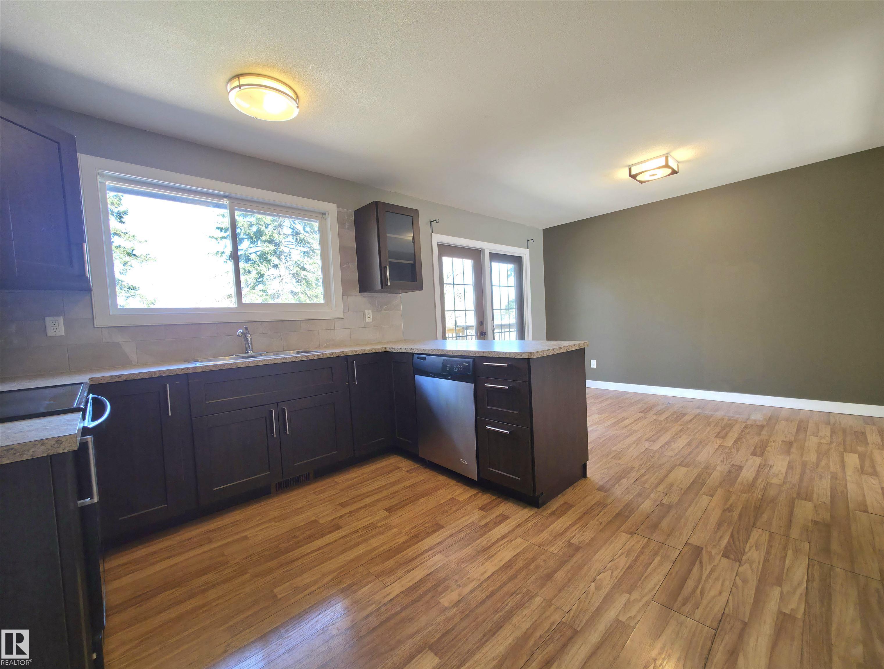 Photo 10 at 26 Greenwood Way, Maplewood, Sherwood Park