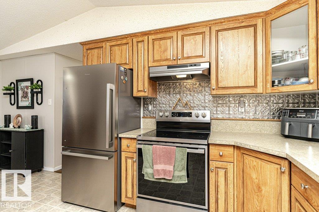 https://zimg.paragon.ice.com/ParagonImages/Property/PM/RAE/225398914/23/0/0/065ef658cf0f971cdfe289284cdf5a1a/1/e307c61936081f40ef5ab8513a2cafc9/225398914-045329aa-493b-4afc-a3e9-c0a15d4d04e2.JPG