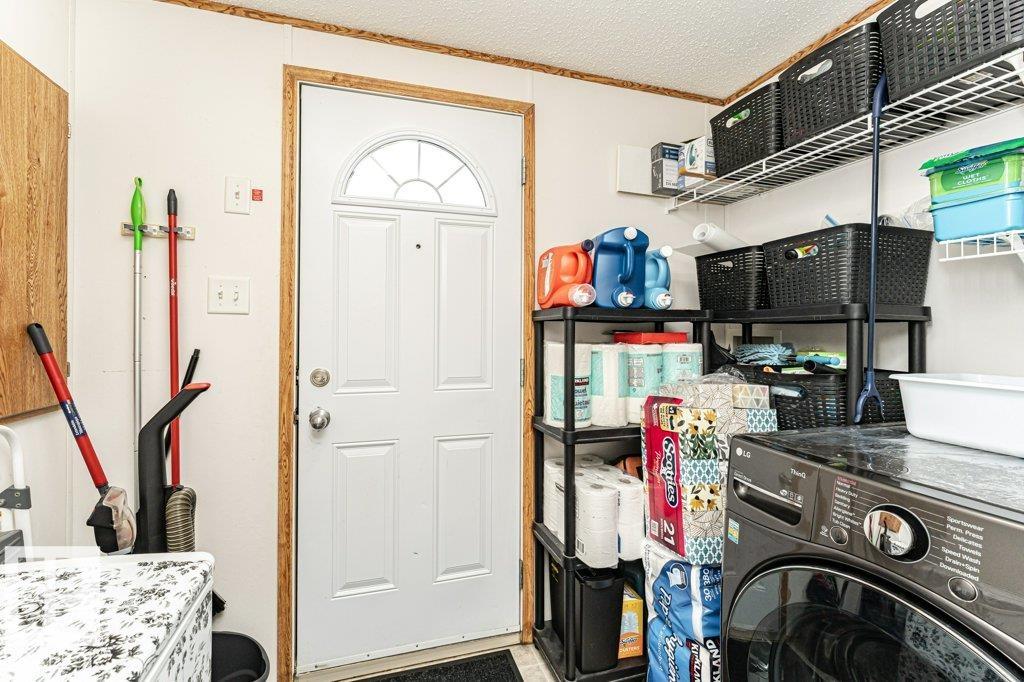 https://zimg.paragon.ice.com/ParagonImages/Property/PM/RAE/225398914/37/0/0/059d9c5db73c642aa2ce4e870f3cba86/1/e307c61936081f40ef5ab8513a2cafc9/225398914-94a937c8-3475-487a-9394-7516faabdf7d.JPG