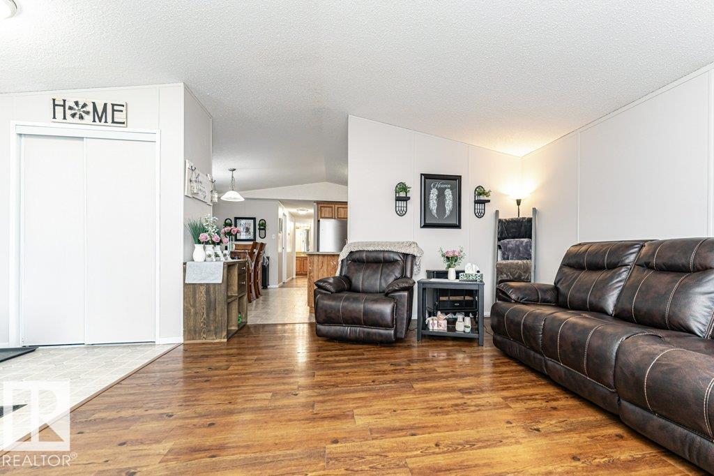 https://zimg.paragon.ice.com/ParagonImages/Property/PM/RAE/225398914/8/0/0/16cccdf682c02f094987ad961370dbdb/1/e307c61936081f40ef5ab8513a2cafc9/225398914-2c721029-1ddb-44de-a52c-9c462327bbad.JPG