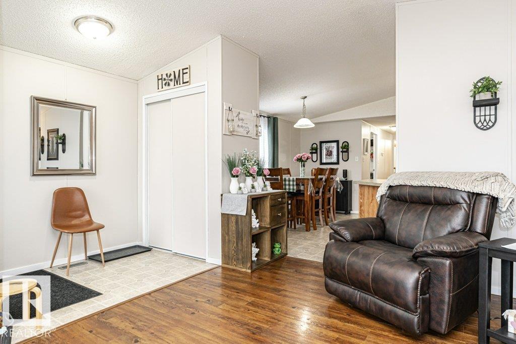https://zimg.paragon.ice.com/ParagonImages/Property/PM/RAE/225398914/9/0/0/7fc18699db795dacd54d99c3f5273aa7/1/e307c61936081f40ef5ab8513a2cafc9/225398914-93ceac69-2491-421a-9956-72454a0e430e.JPG