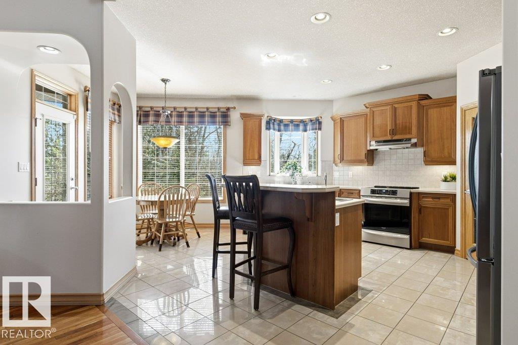 https://zimg.paragon.ice.com/ParagonImages/Property/PM/RAE/225398921/11/0/0/72ad504ff3c9f3a2a2bfcbc034f3e220/1/4d94048540a8ed4e0132ab0f840e3a18/225398921-ed3cd795-db71-42c9-b21c-fbb3cc5a5aed.JPG