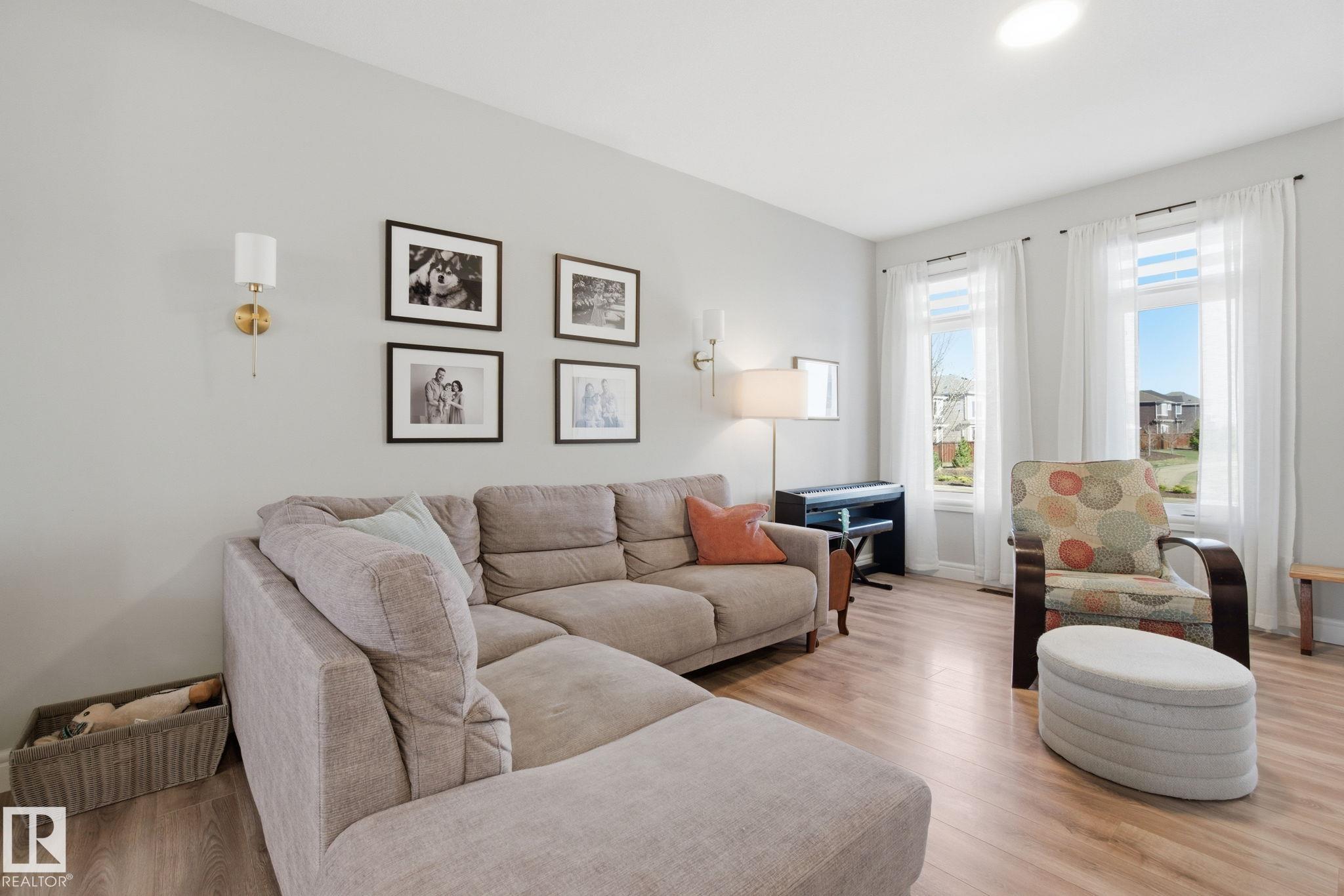 https://zimg.paragon.ice.com/ParagonImages/Property/PM/RAE/225398925/8/0/0/f6ca92b90477f2aa08696832035a4333/1/ec27eb3783658fdd3e4acb93db43ca0f/225398925-4380ebcb-d459-405c-a160-9e7dfb79dc9c.JPG