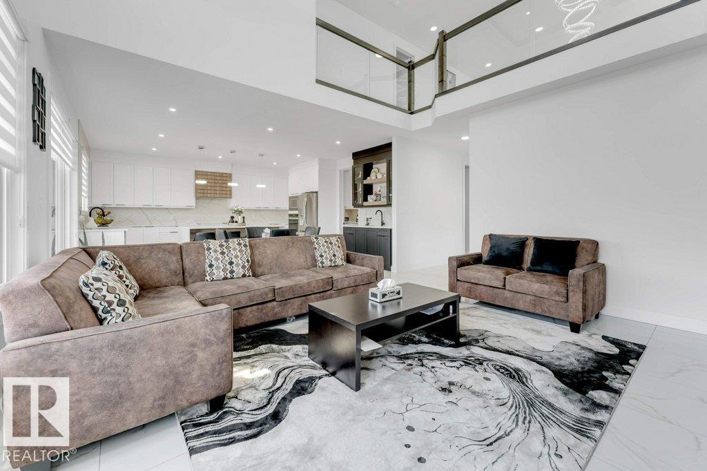 https://zimg.paragon.ice.com/ParagonImages/Property/PM/RAE/225398930/17/0/0/a2310836b11b21bc5c980afe27846a6e/1/b5dcda6430224f88f1a68897f9efb953/225398930-c08b0c8a-6dd9-43f5-b617-2a5a51d3ede7.JPG