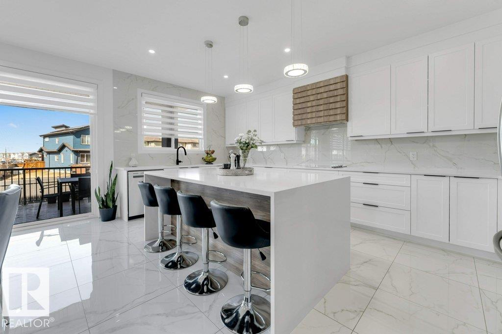 https://zimg.paragon.ice.com/ParagonImages/Property/PM/RAE/225398930/7/0/0/025c268f9ec8859de7f96a6766307619/1/b5dcda6430224f88f1a68897f9efb953/225398930-41c5304c-ca60-4cb2-83e0-75cfcf554447.JPG