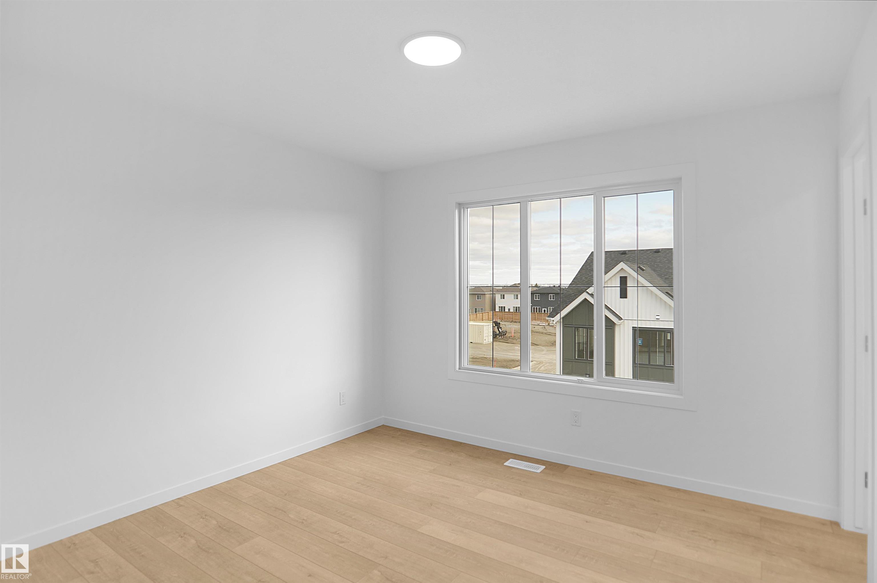 https://zimg.paragon.ice.com/ParagonImages/Property/PM/RAE/225398939/15/0/0/e919c1b529ceefcafedfd695df12ea70/1/ee4d66737a10b947eca79c19557a8f6b/225398939-4a02a6e2-6846-4cf6-b5cf-716c56b77868.JPG